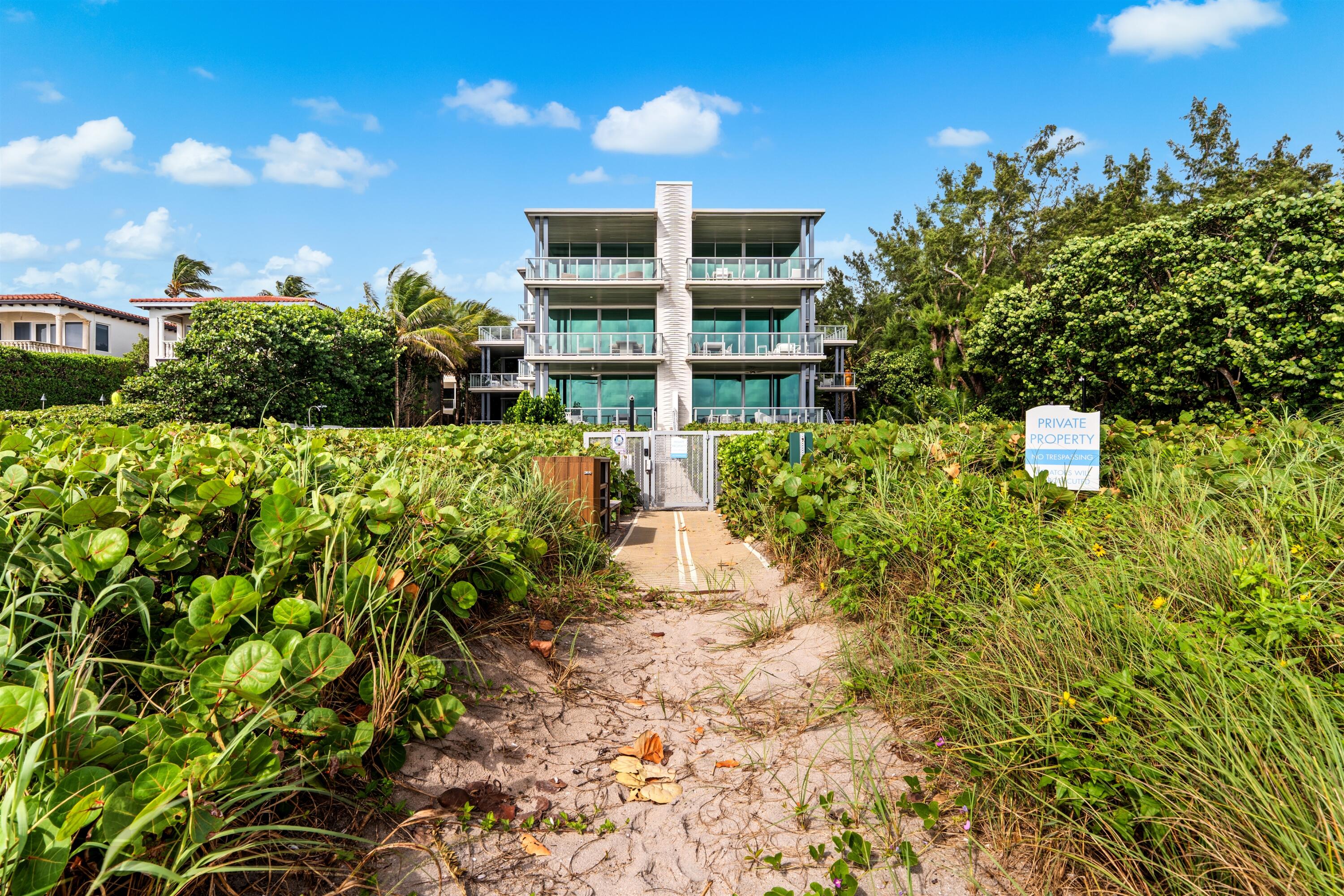 BUILDING_REAR_COMMON_AREA