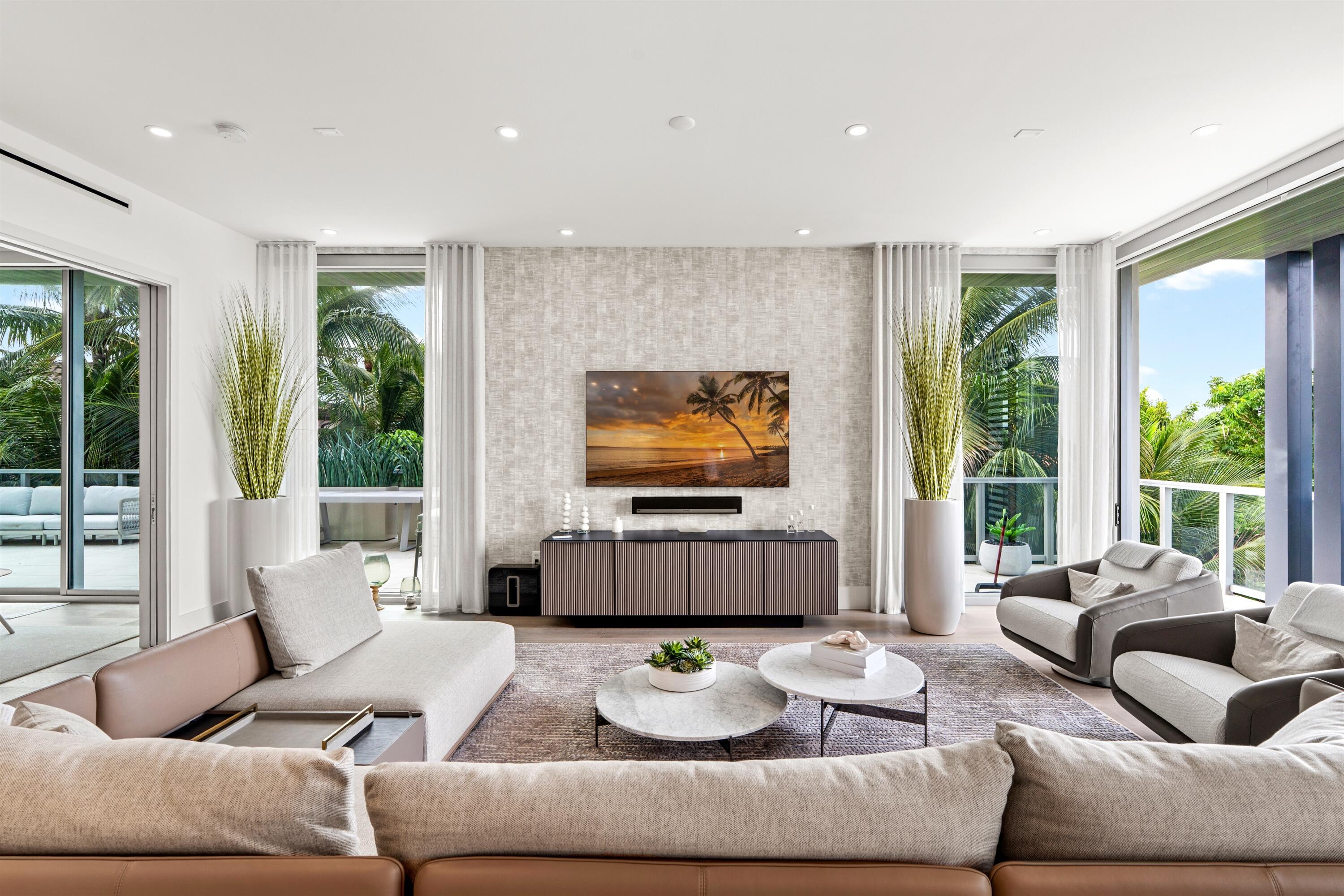 LIVING_ROOM_STRAIGHT