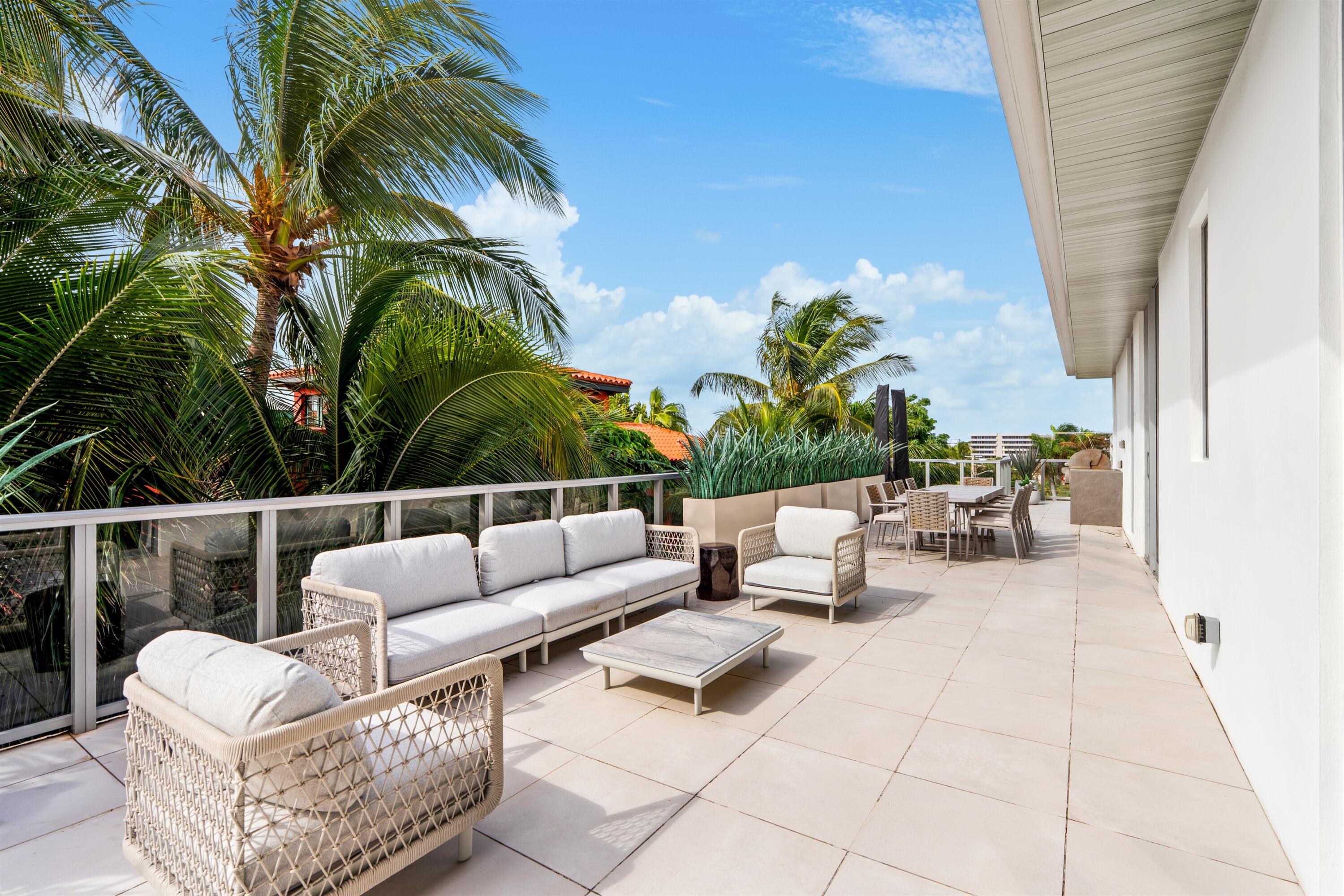 PATIO_SEATING_ANGLE_RIGHT