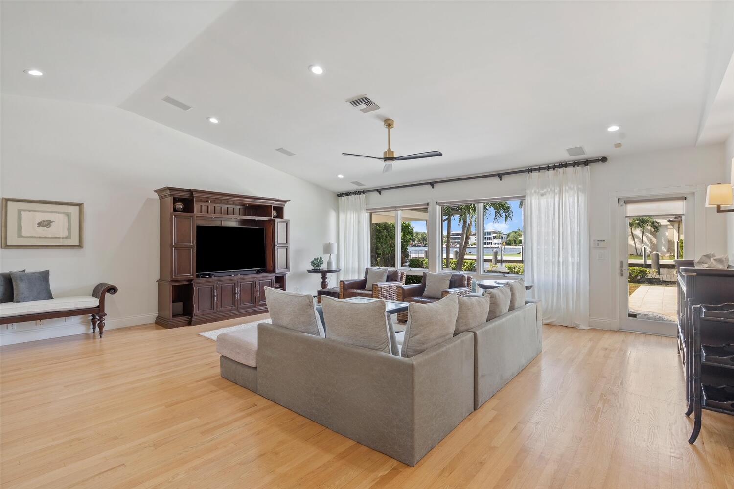 07-703 Royal Plaza Drive Ft. Lauderdale,