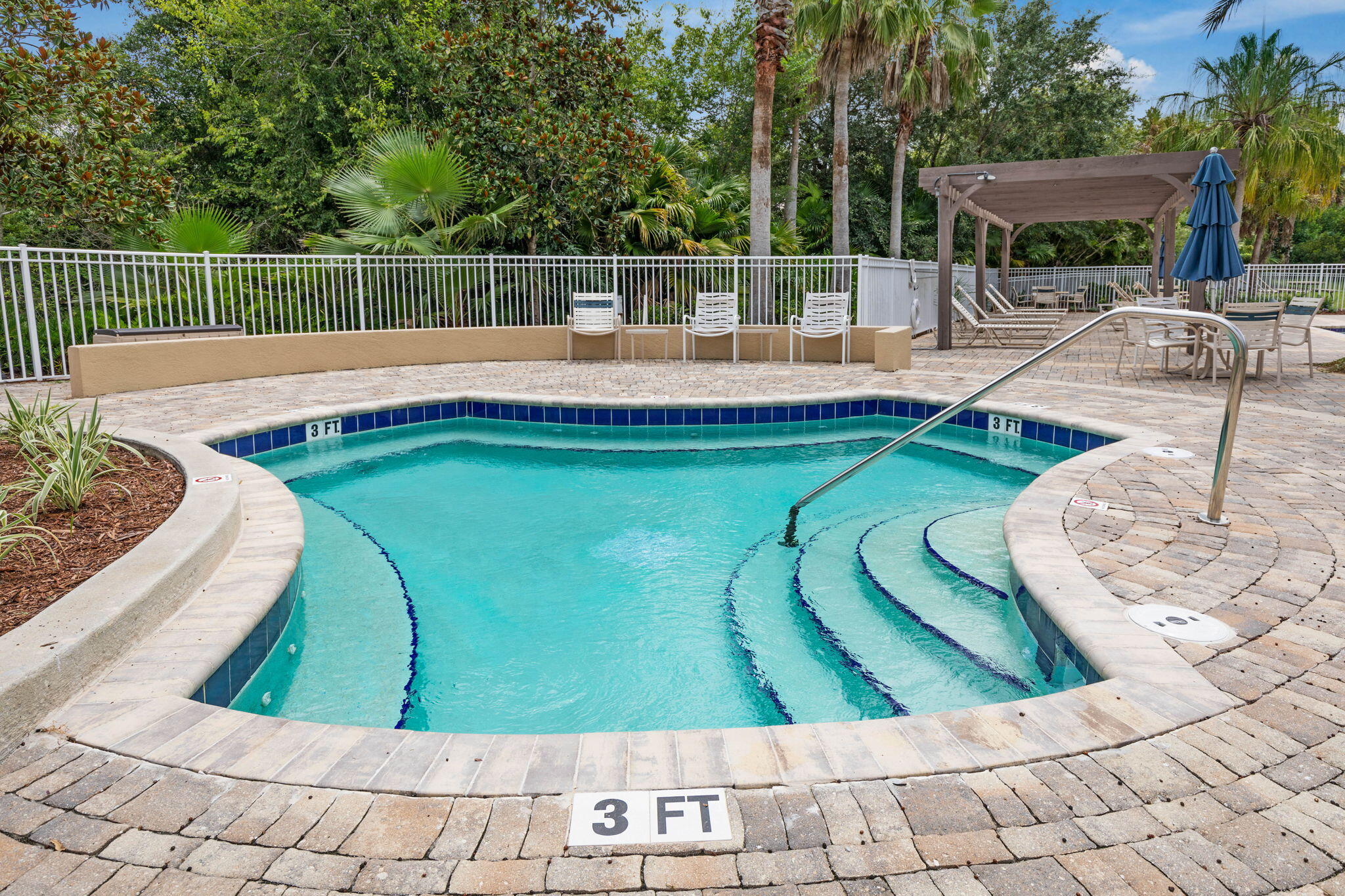 93-web-or-mls-116 Longview Way N-90
