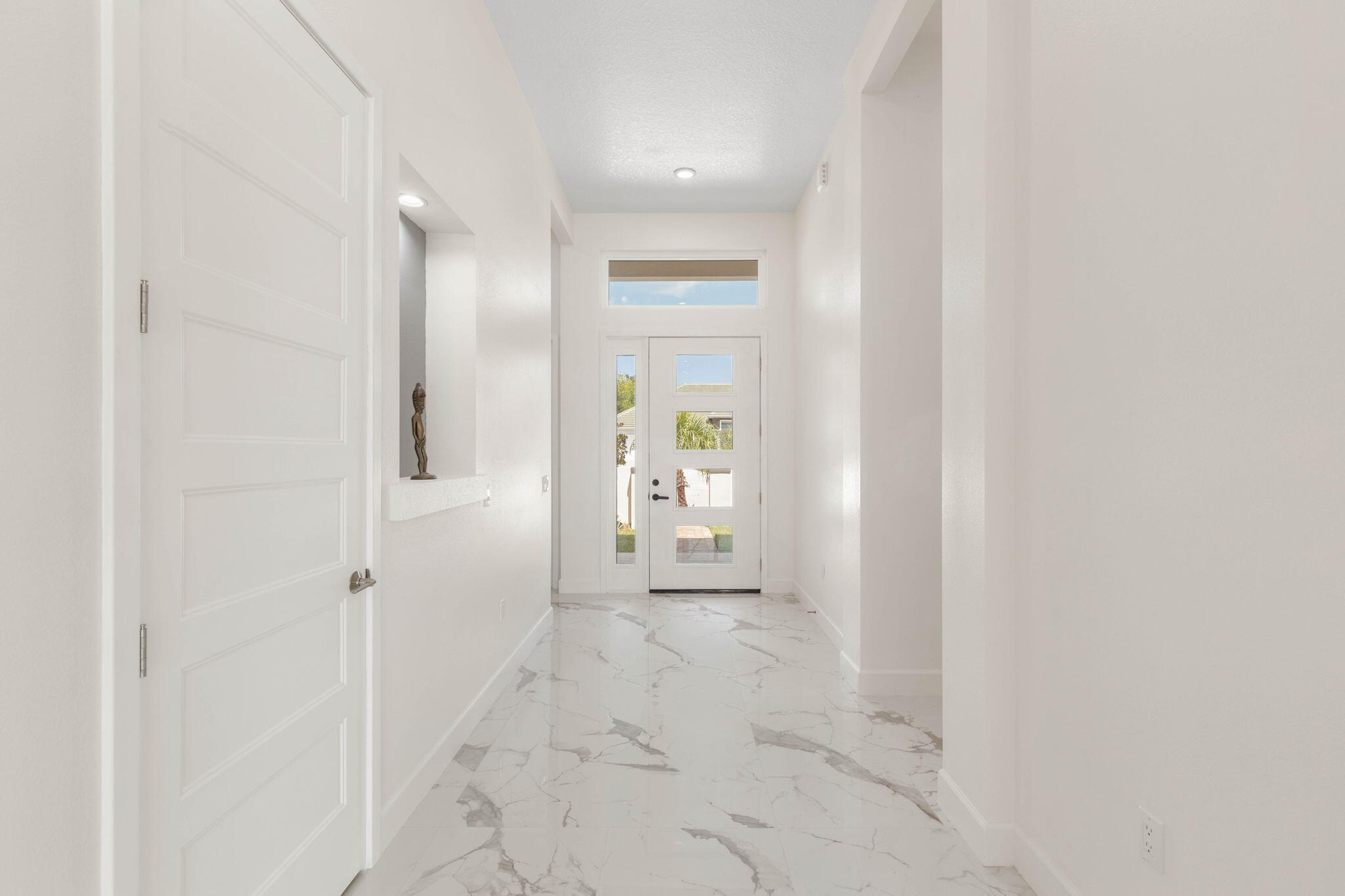54-web-or-mls-116 Longview Way N-51