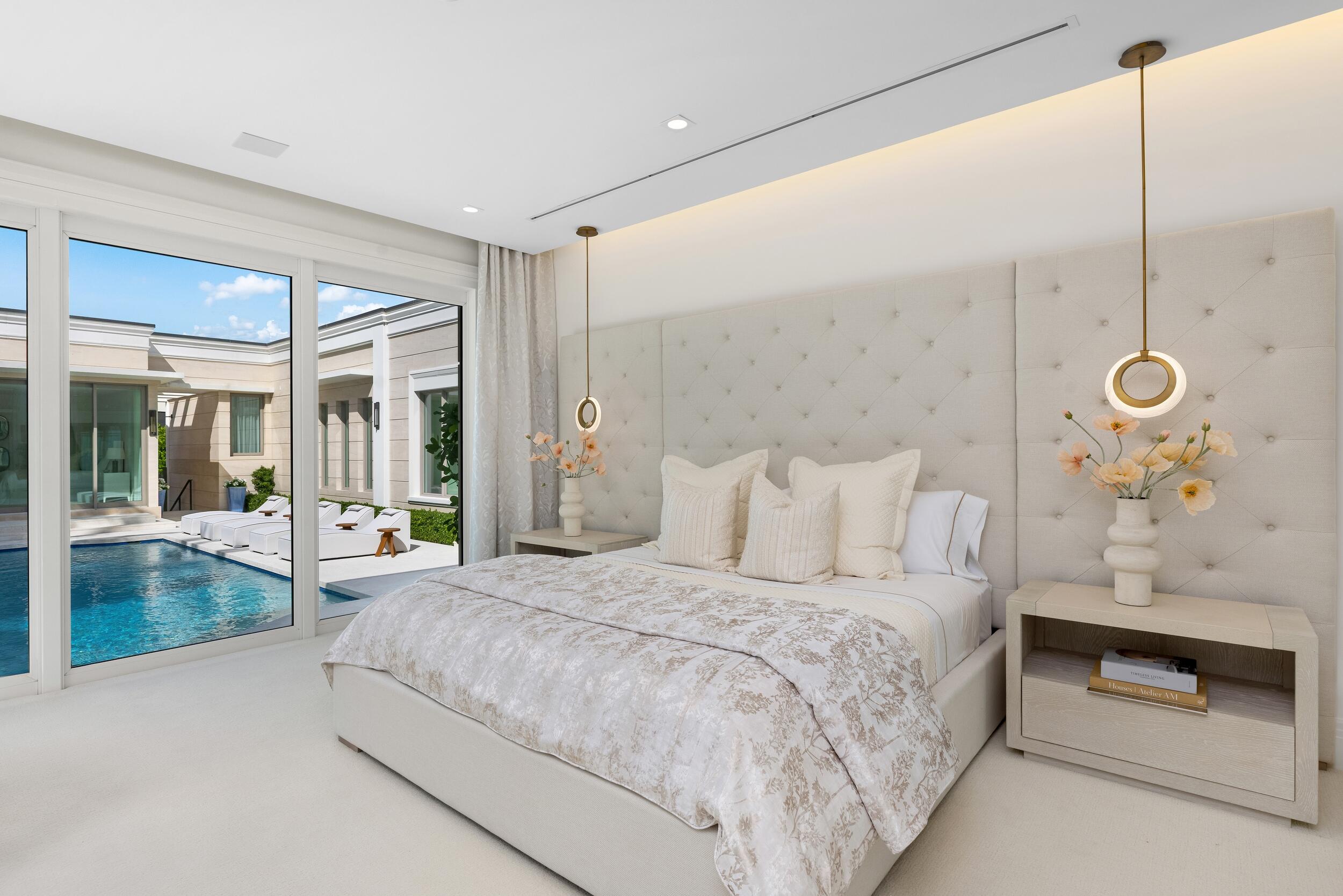 18 - Master Bed 1