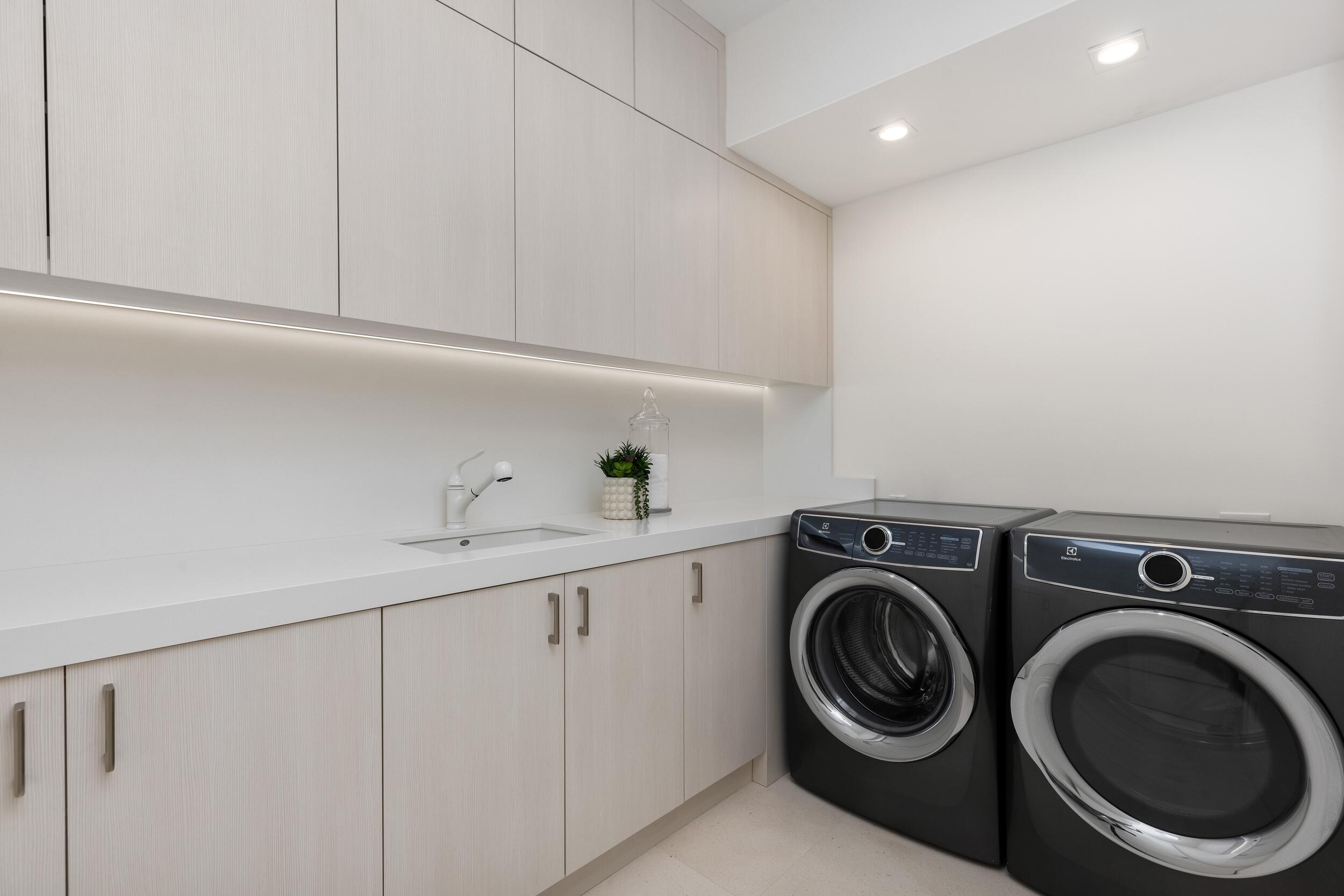 39 - Laundry 1