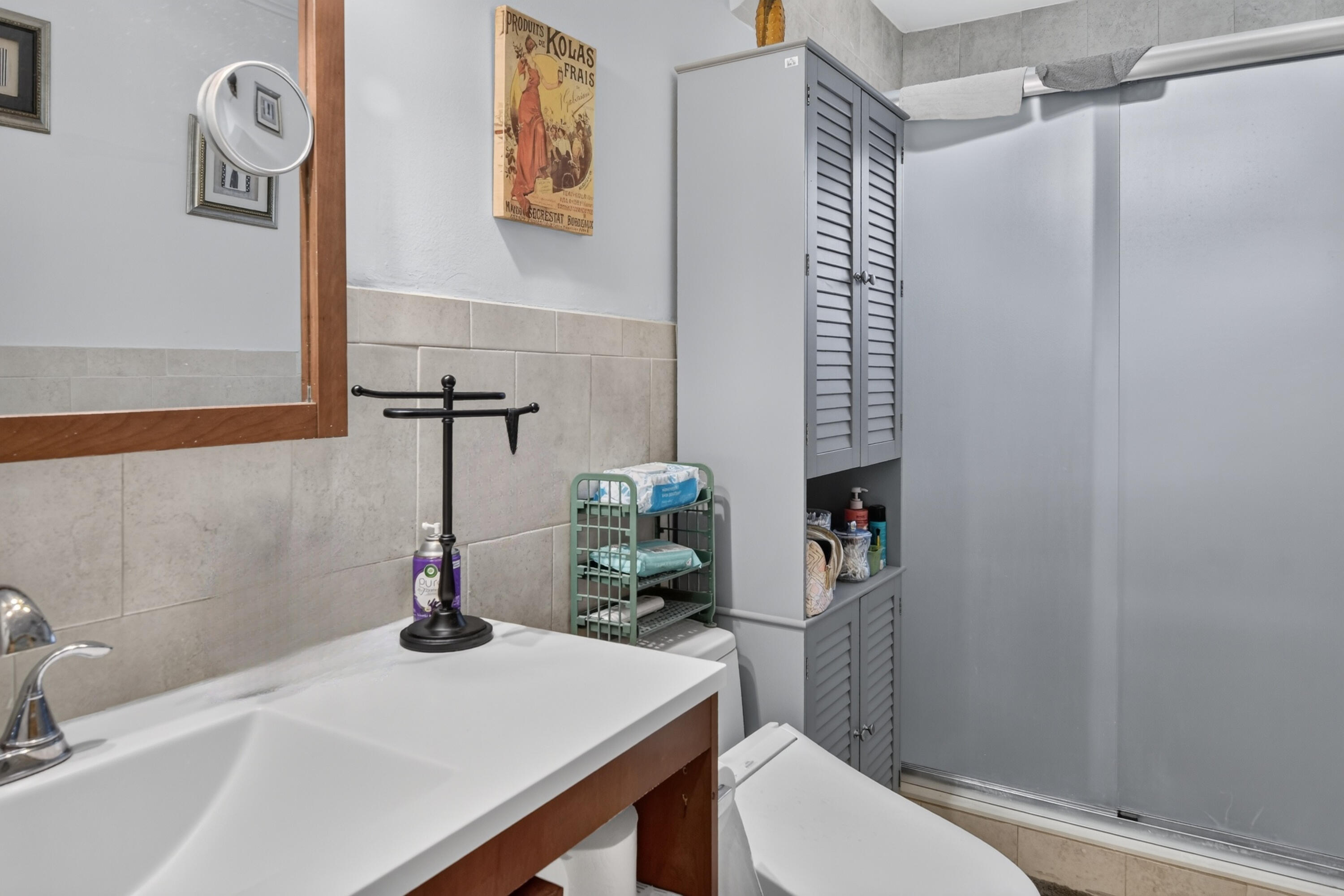 7-1335-Wellington-St-6