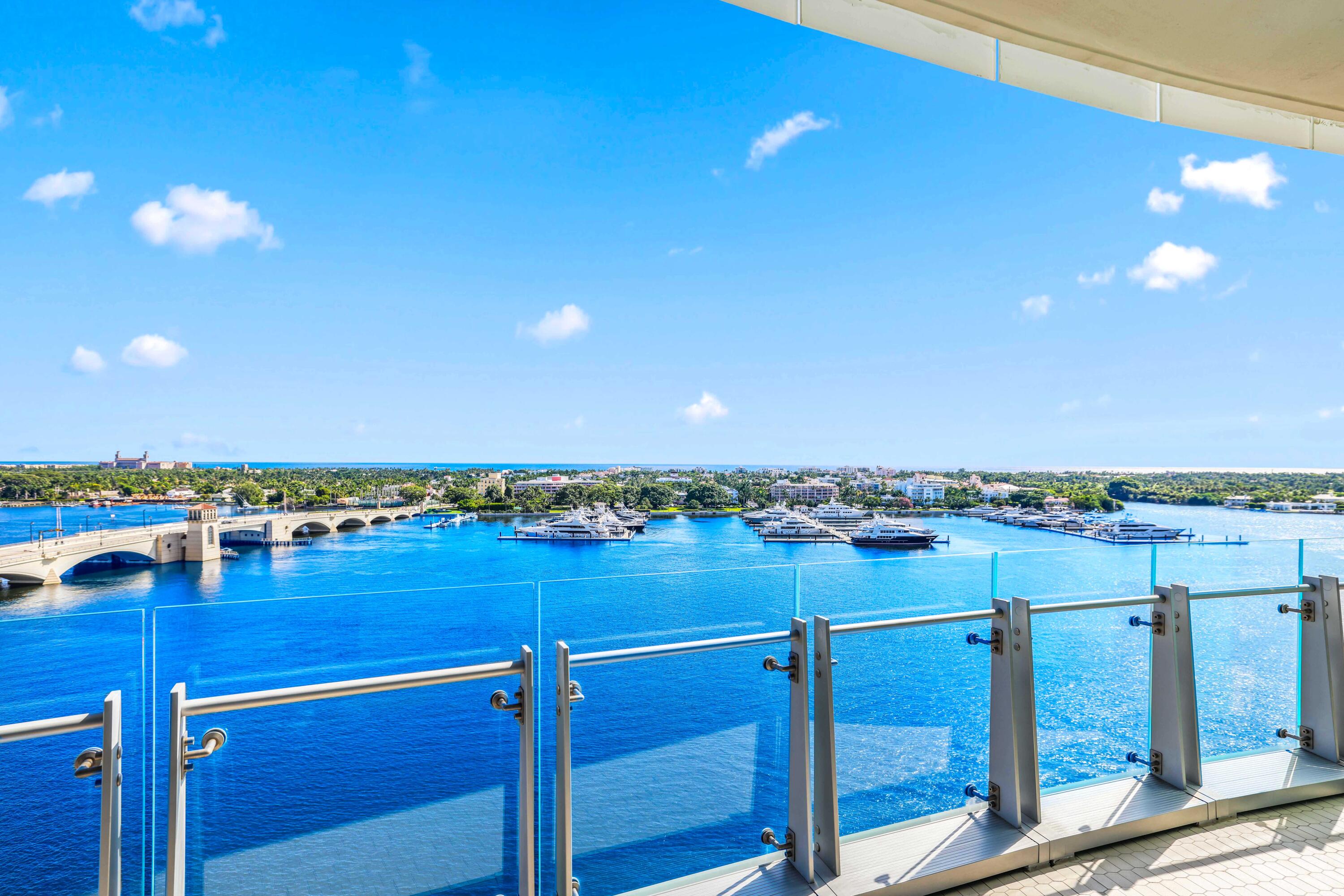 15 Bistrol 1101 - Terrace View