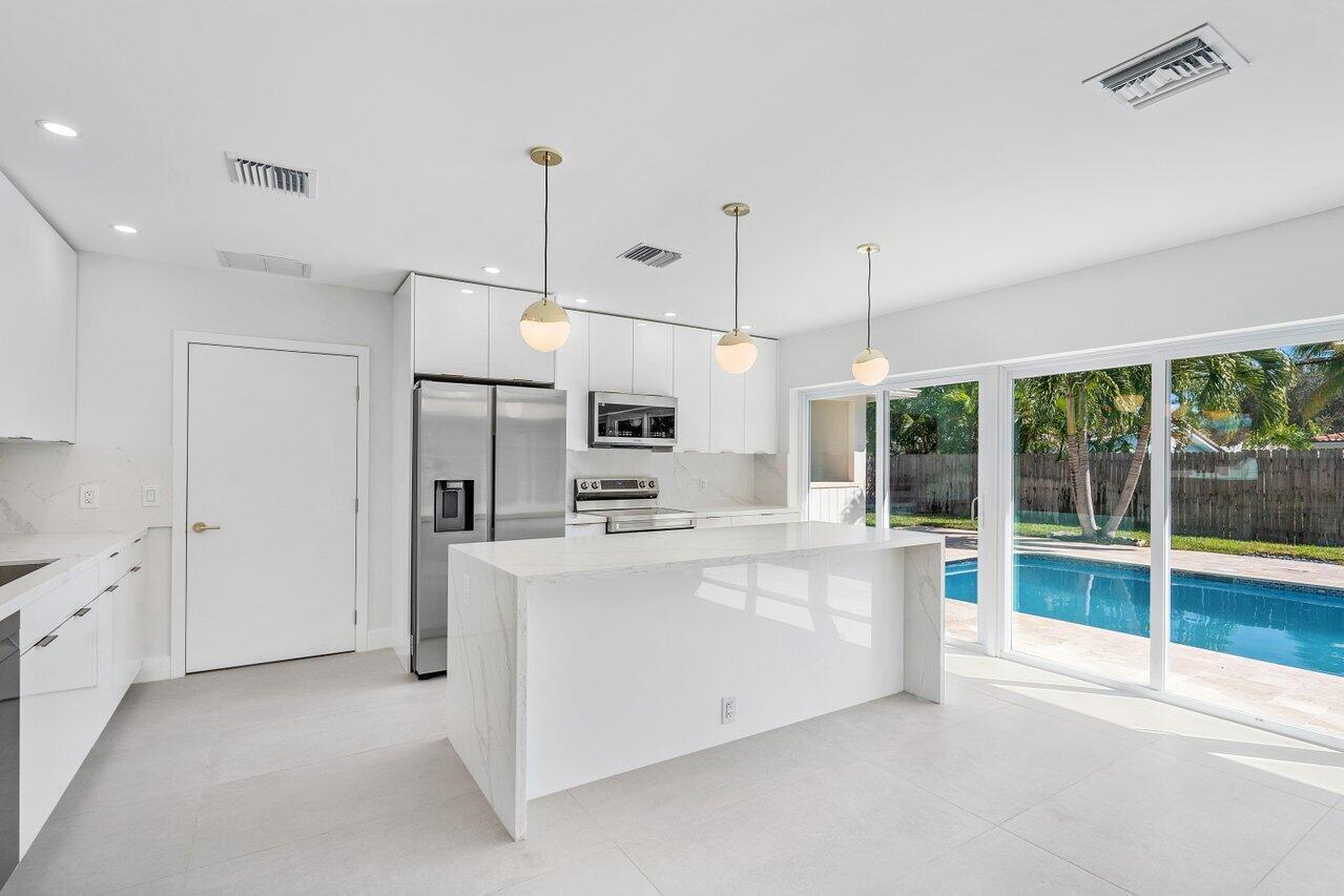 013-46Southwest9thAvenue-BocaRaton-FL-33