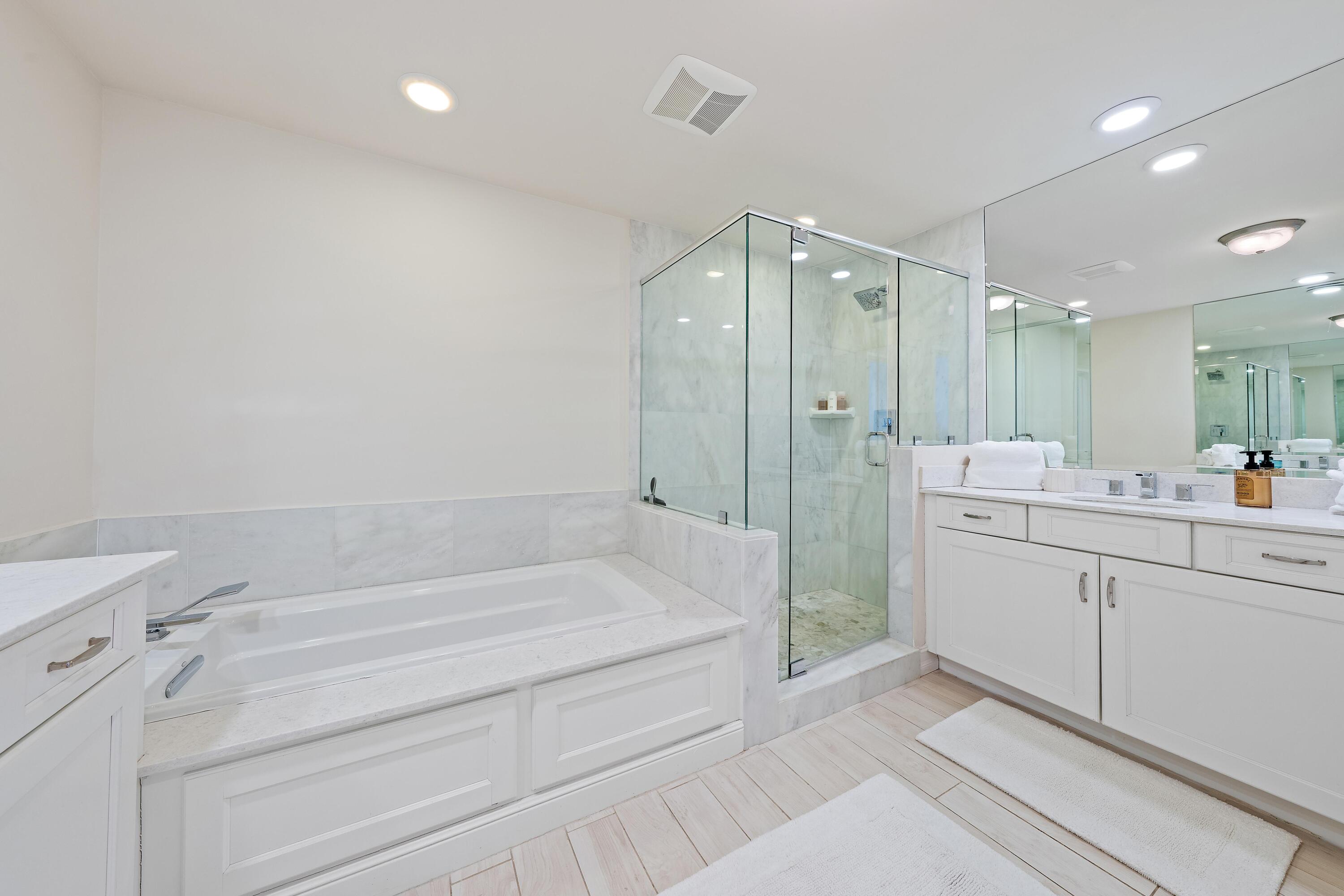 MLS - 432 Bay Colony Dr N-17