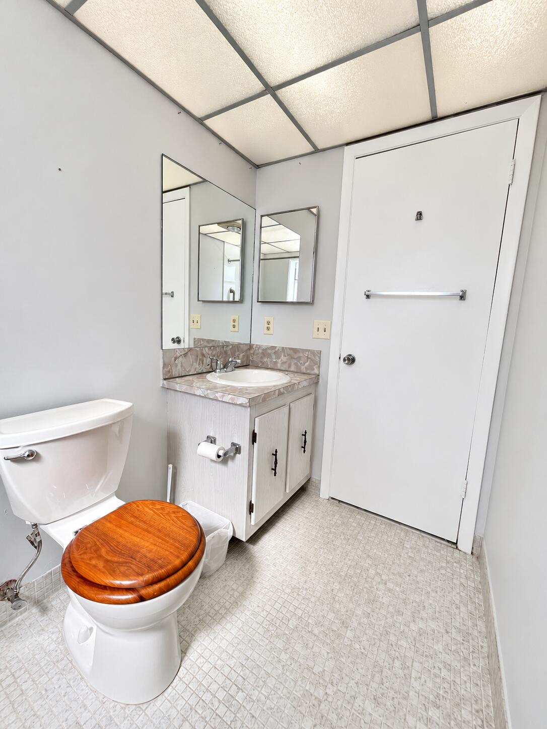 Guest bathroom