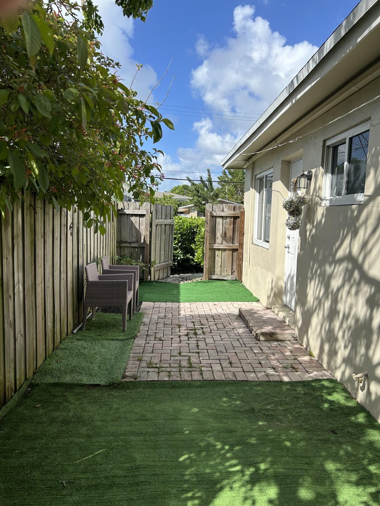 Patio 1