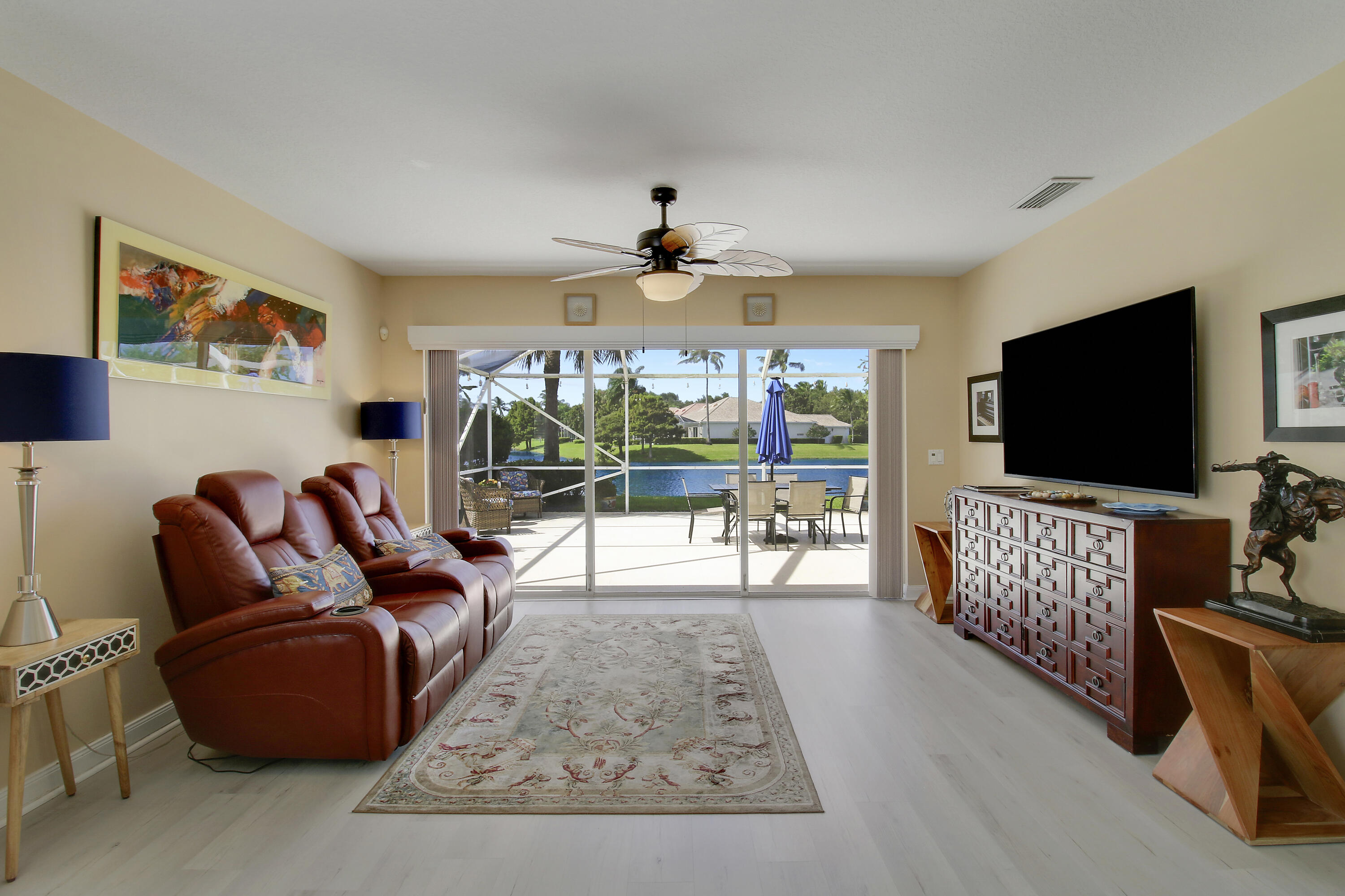 Family room Den