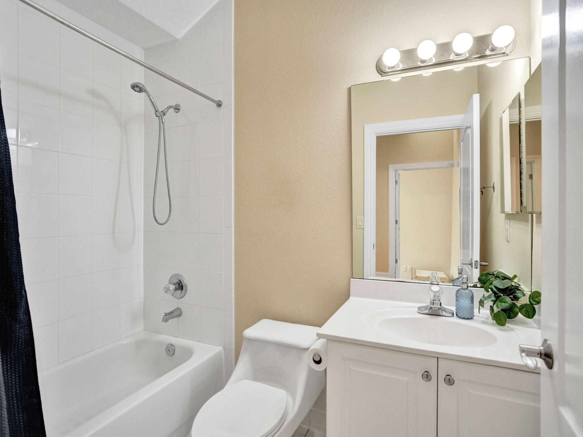 50-web-or-mls-DSC09800