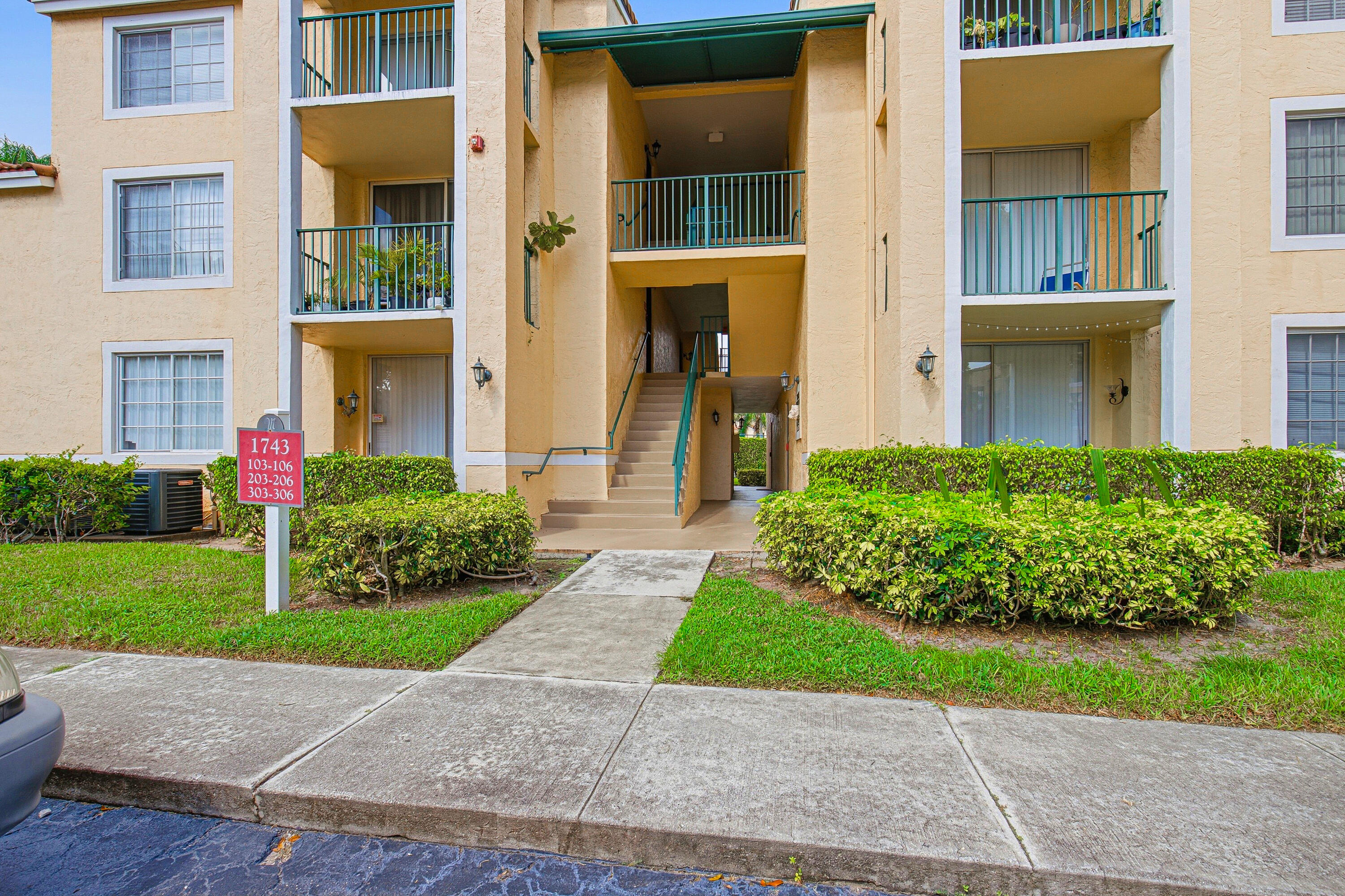Front Building2