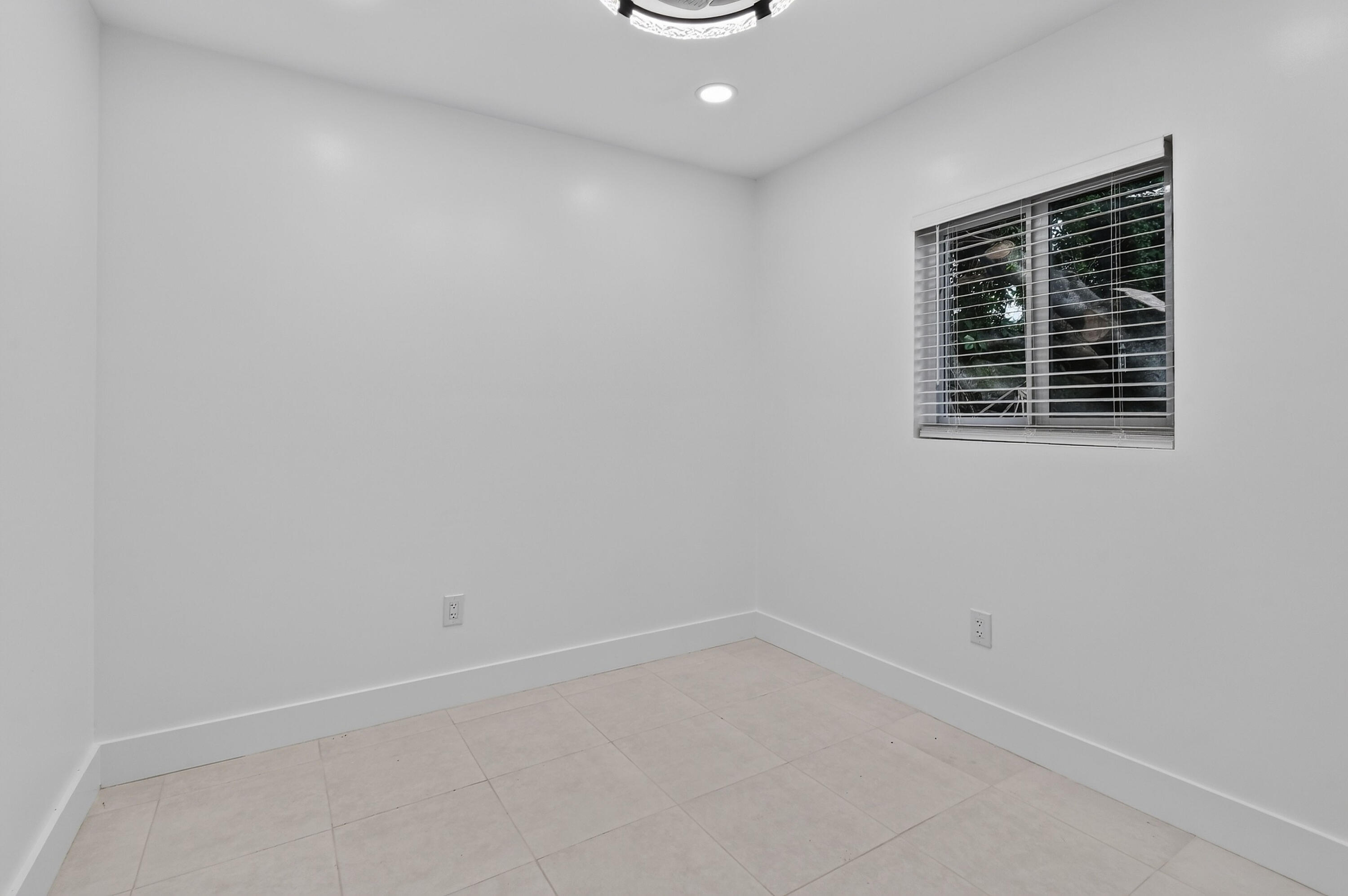 50054thSt(52)