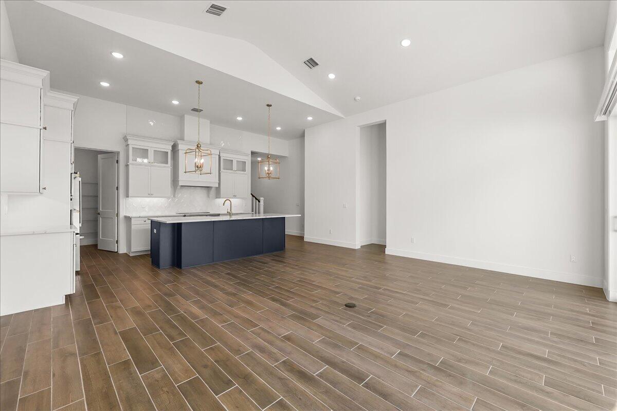 Kitchen & Great Room Kitchen & Great Room