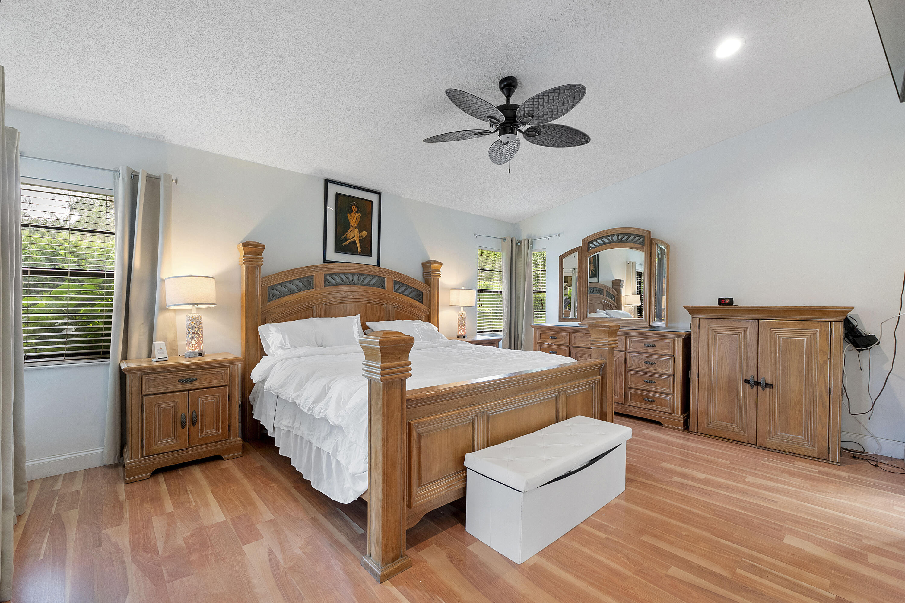 8521 Leeway Ln_036