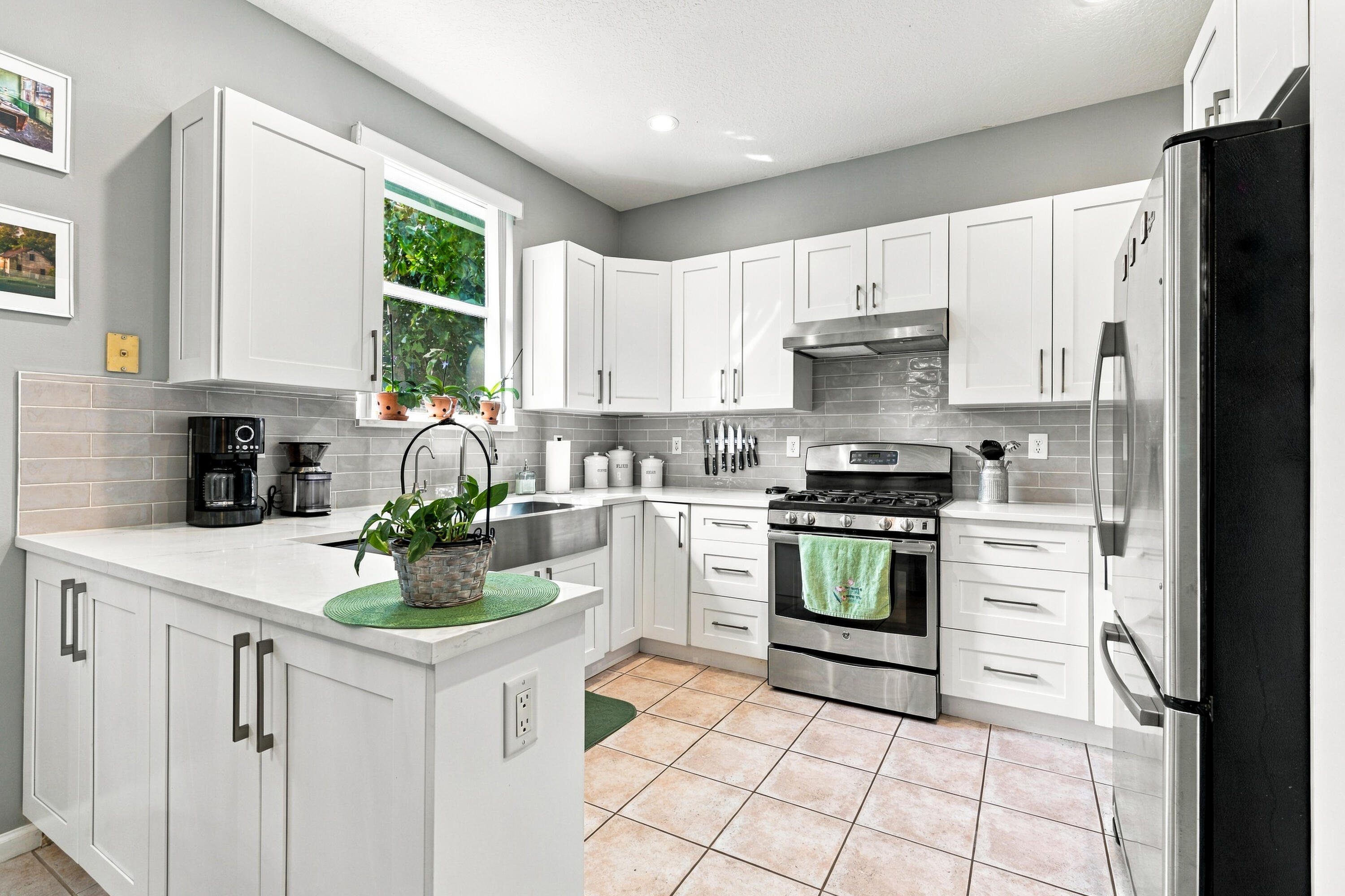 1034-Cape-Cod-Terr-Greenacres-FULL-RES-0