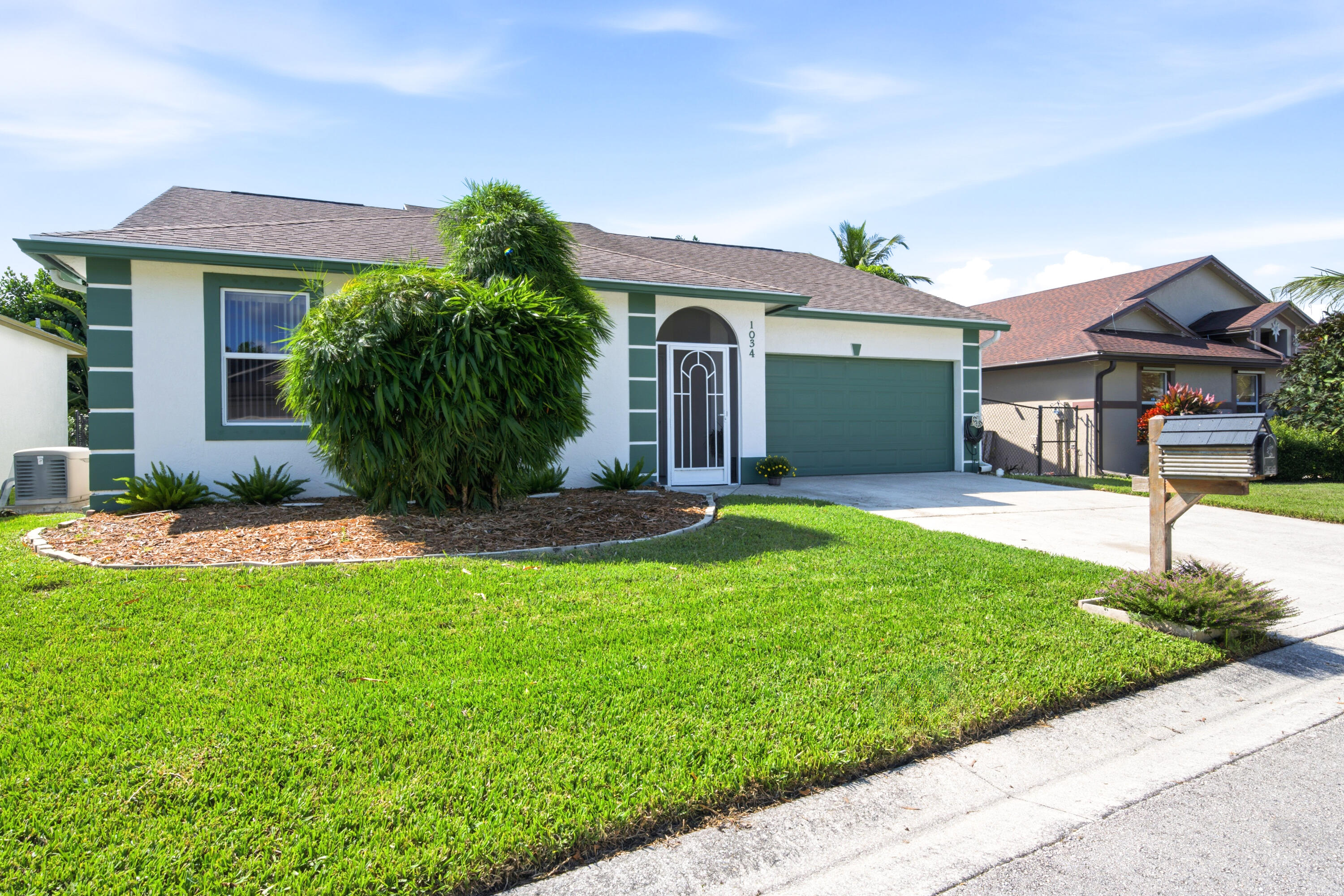 1034-Cape-Cod-Terr-Greenacres-FULL-RES-0
