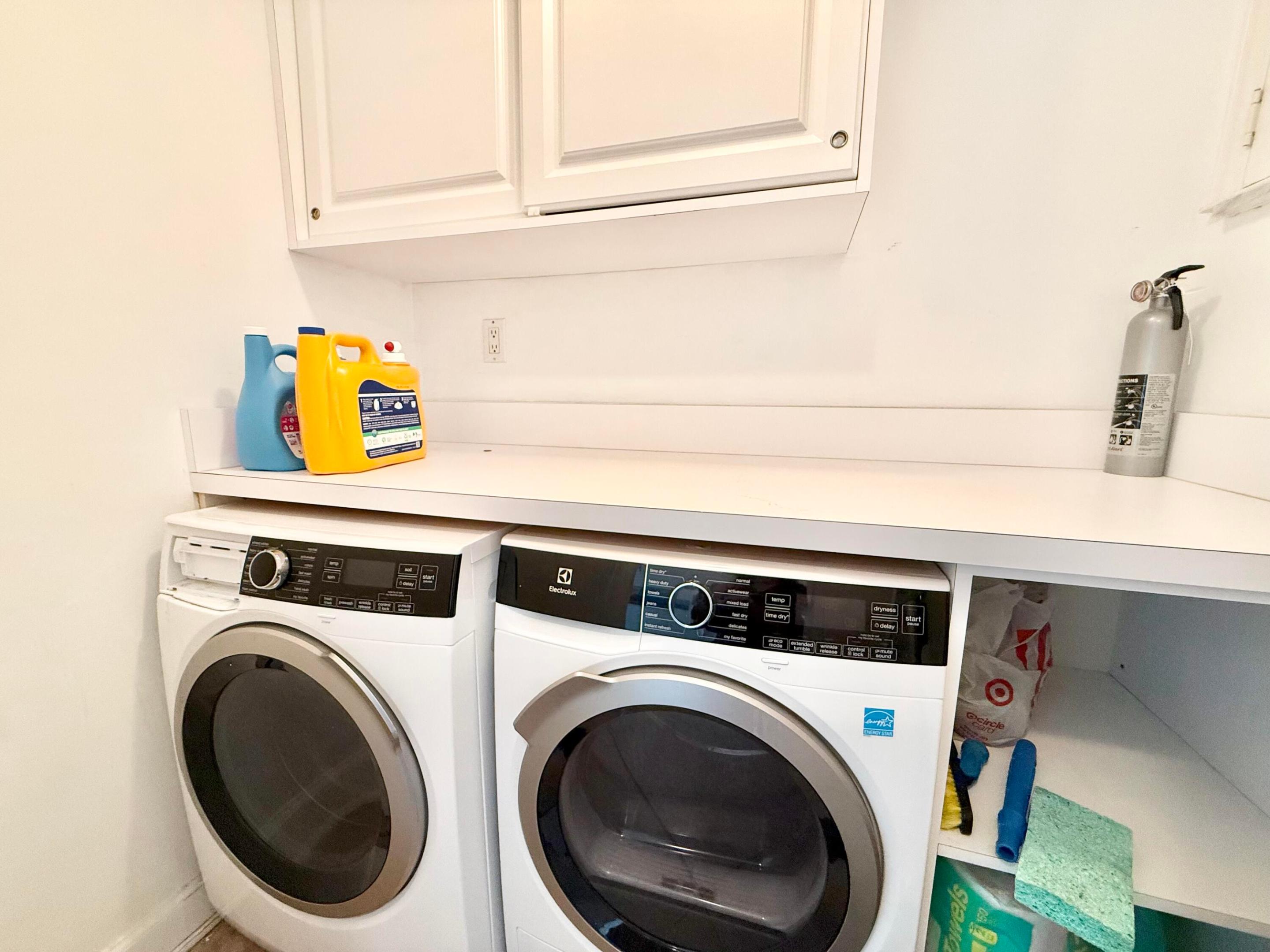Washer + Dryer In Unit