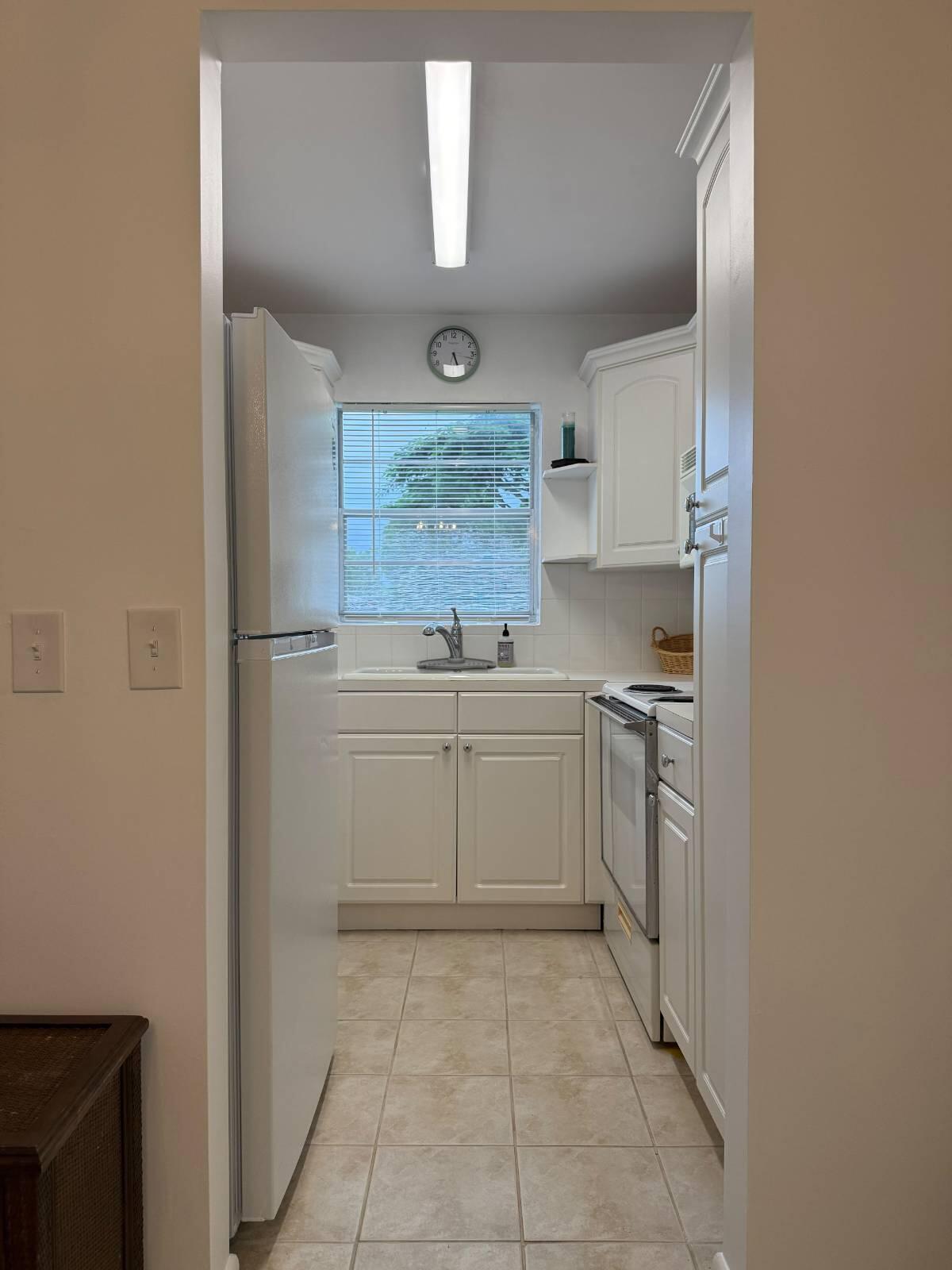 Entrance into Kitchen