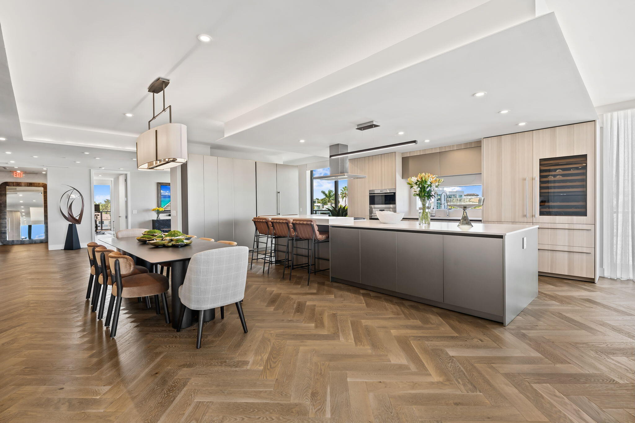 Dining & Kitchen Duchateau Flooring Dining & Kitchen Duchateau Flooring