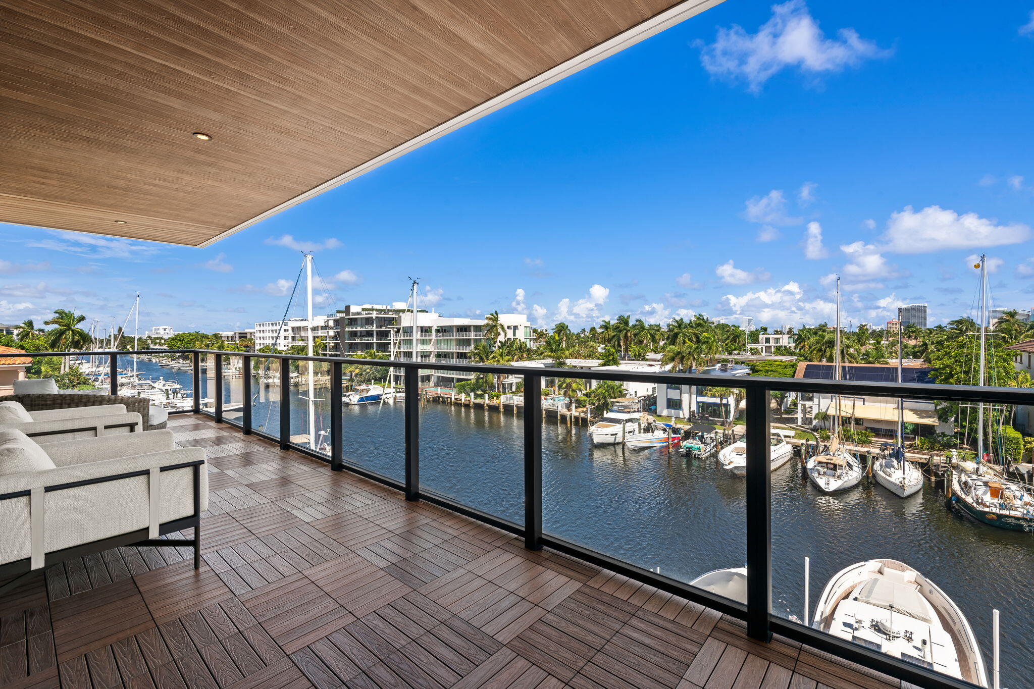 Terrace w/ NewTechWood drainage decking + TG ceiling