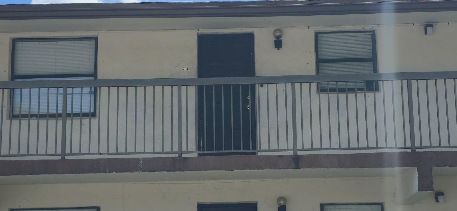 6020 Shaker Woods Cir #203 6020 Shaker Woods Cir #203