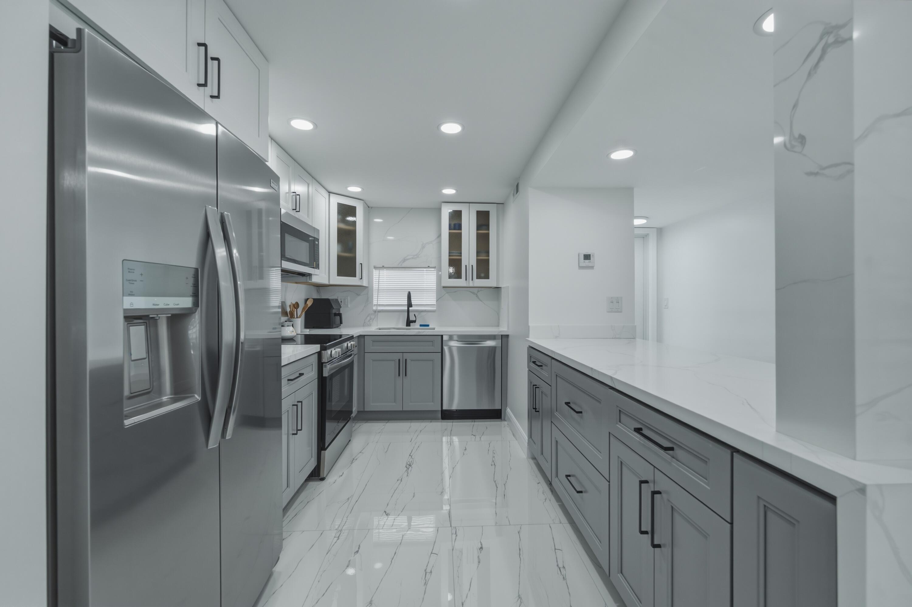 1. Full Kitchen USE