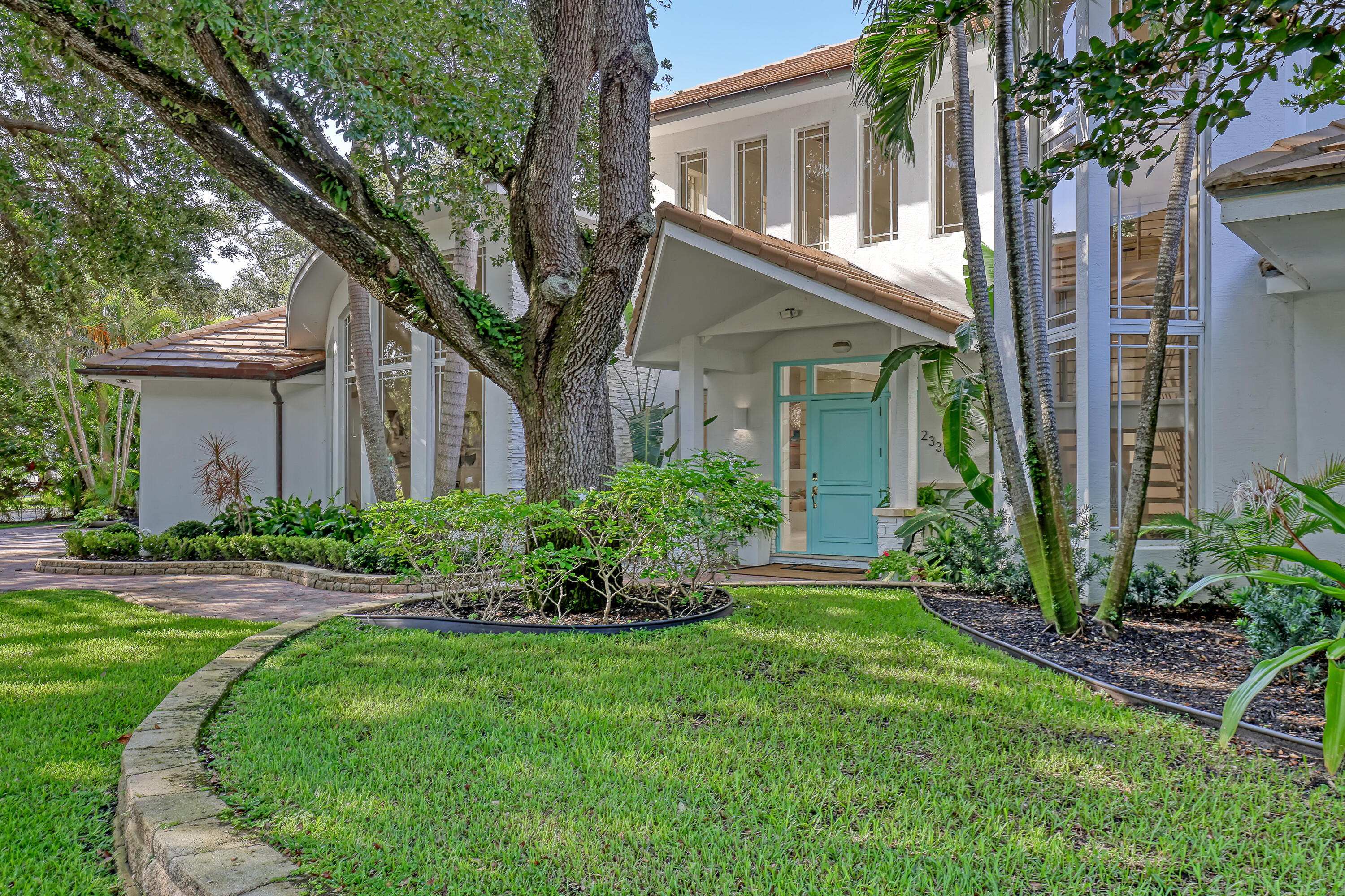 2338 Flamingo (8)