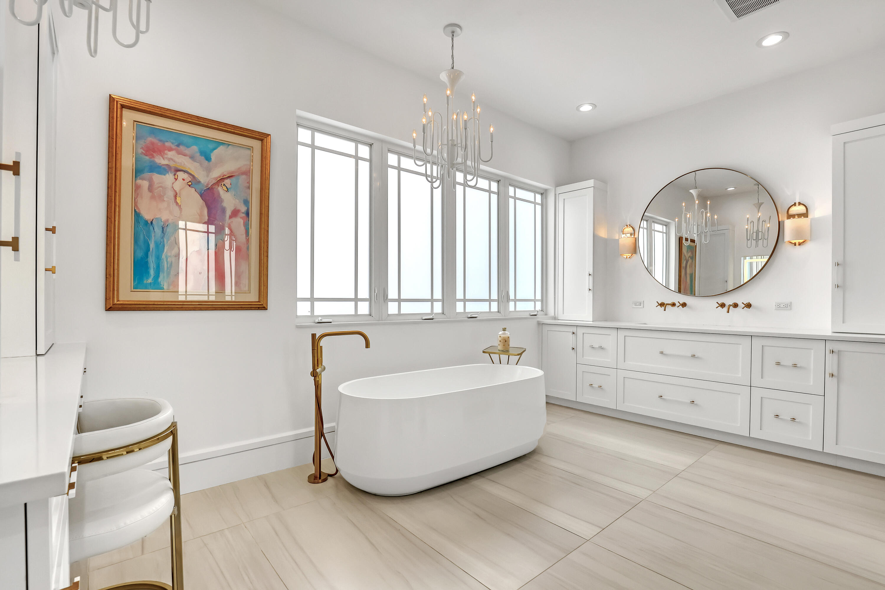 DOWNSTAIRS MASTER BATH