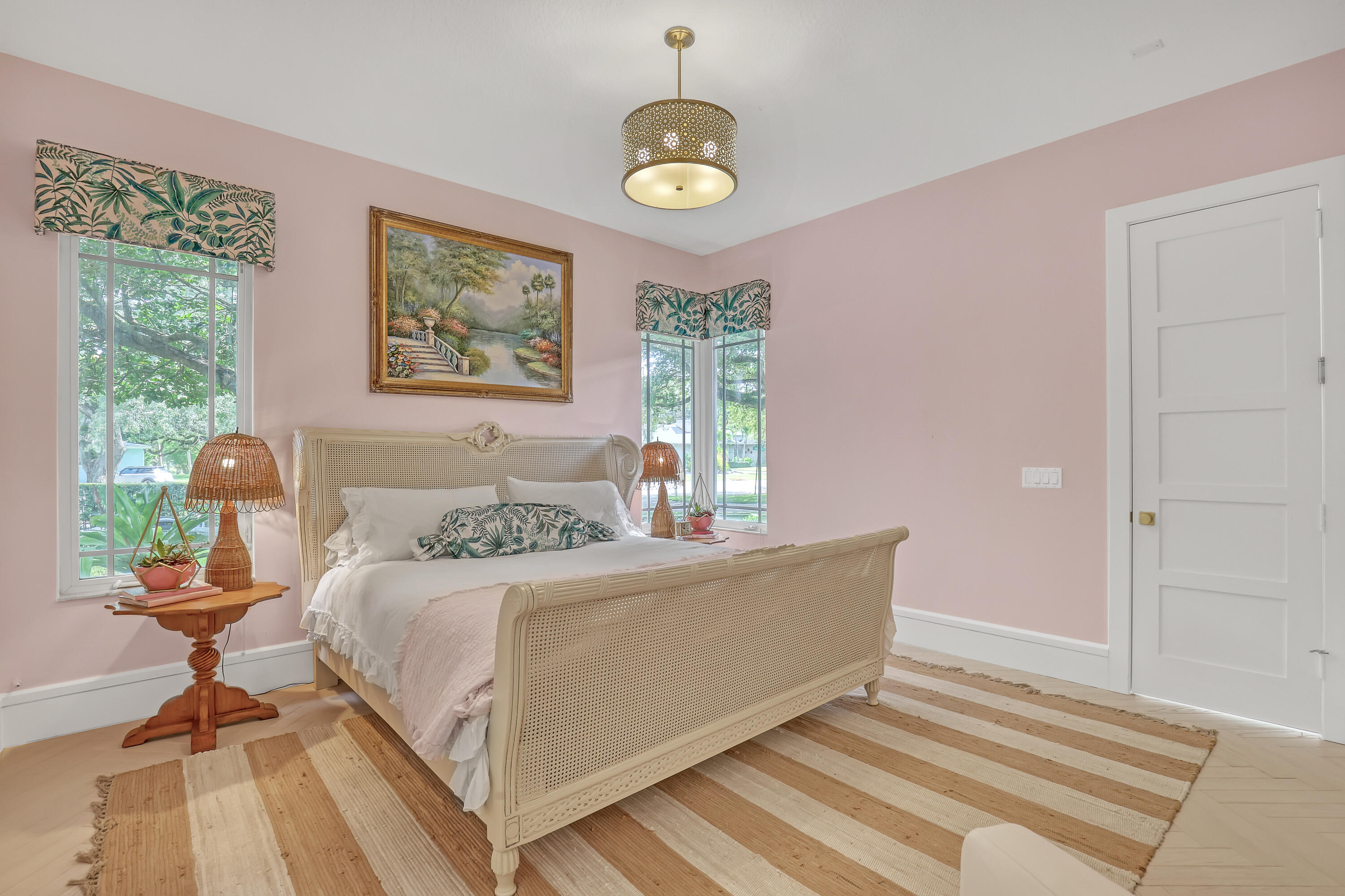 DOWNSTAIRS BEDROOM 2