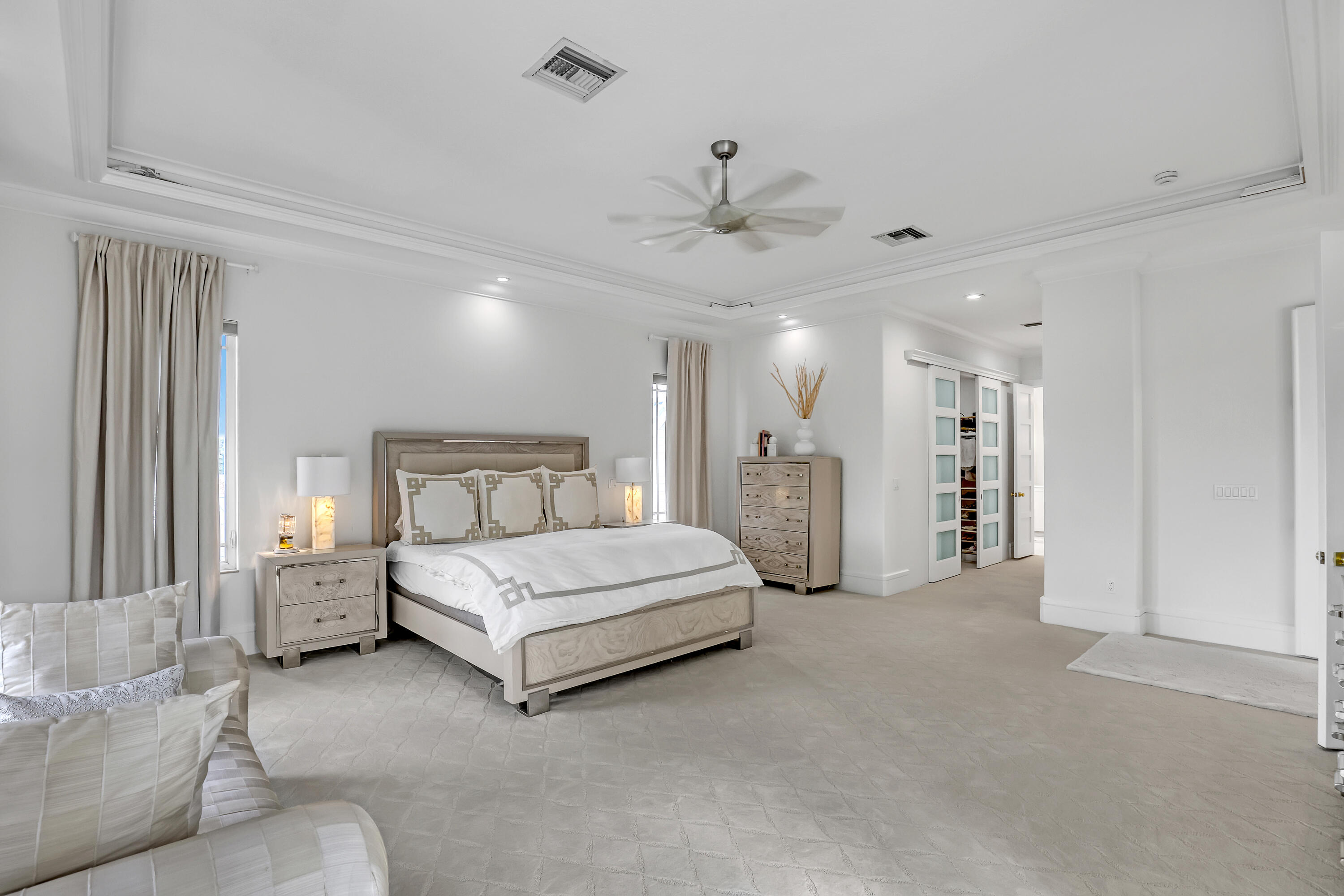 UPSTAIRS MASTER