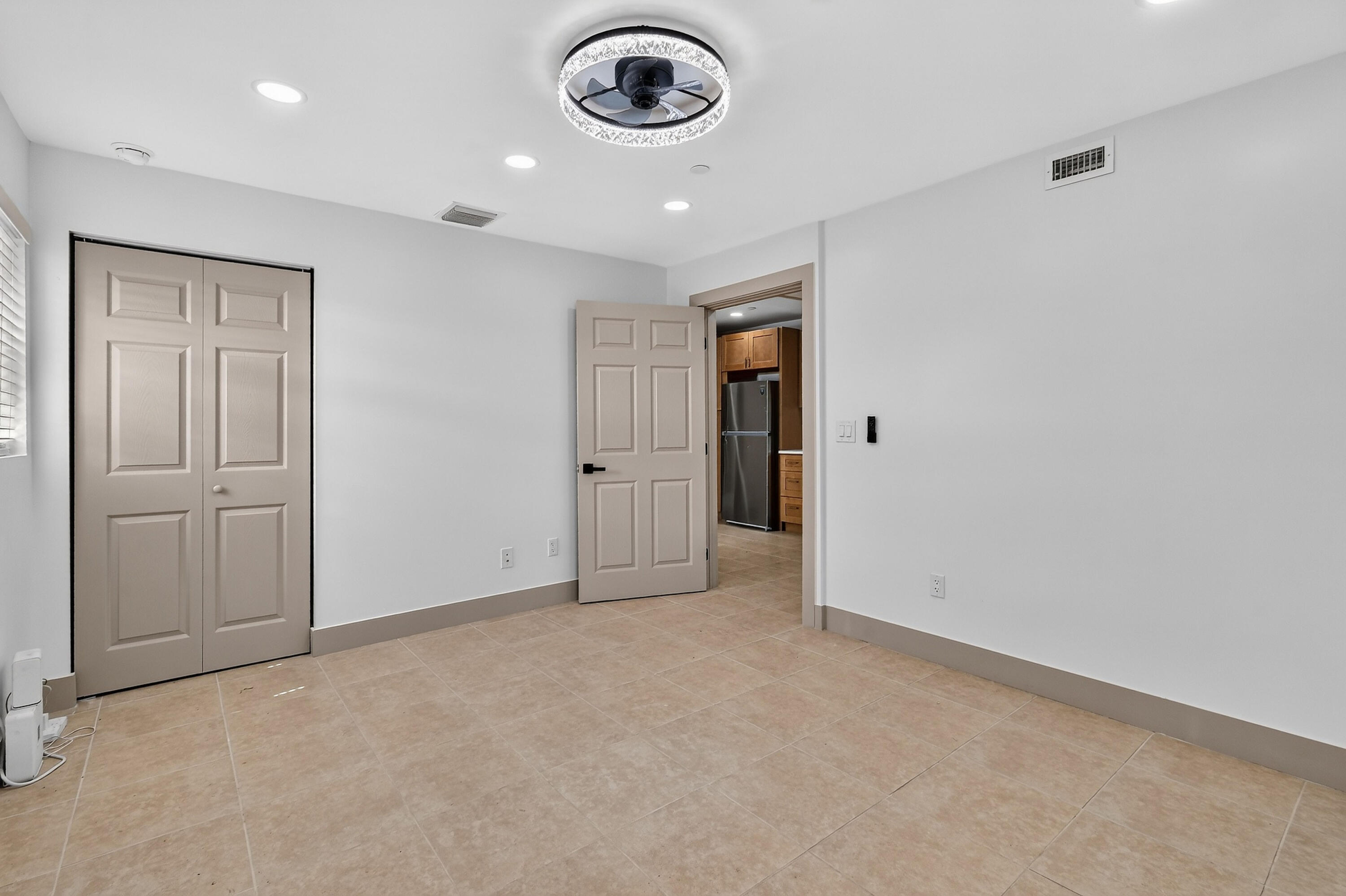 5419SpruceAve(9) 5419SpruceAve(9)