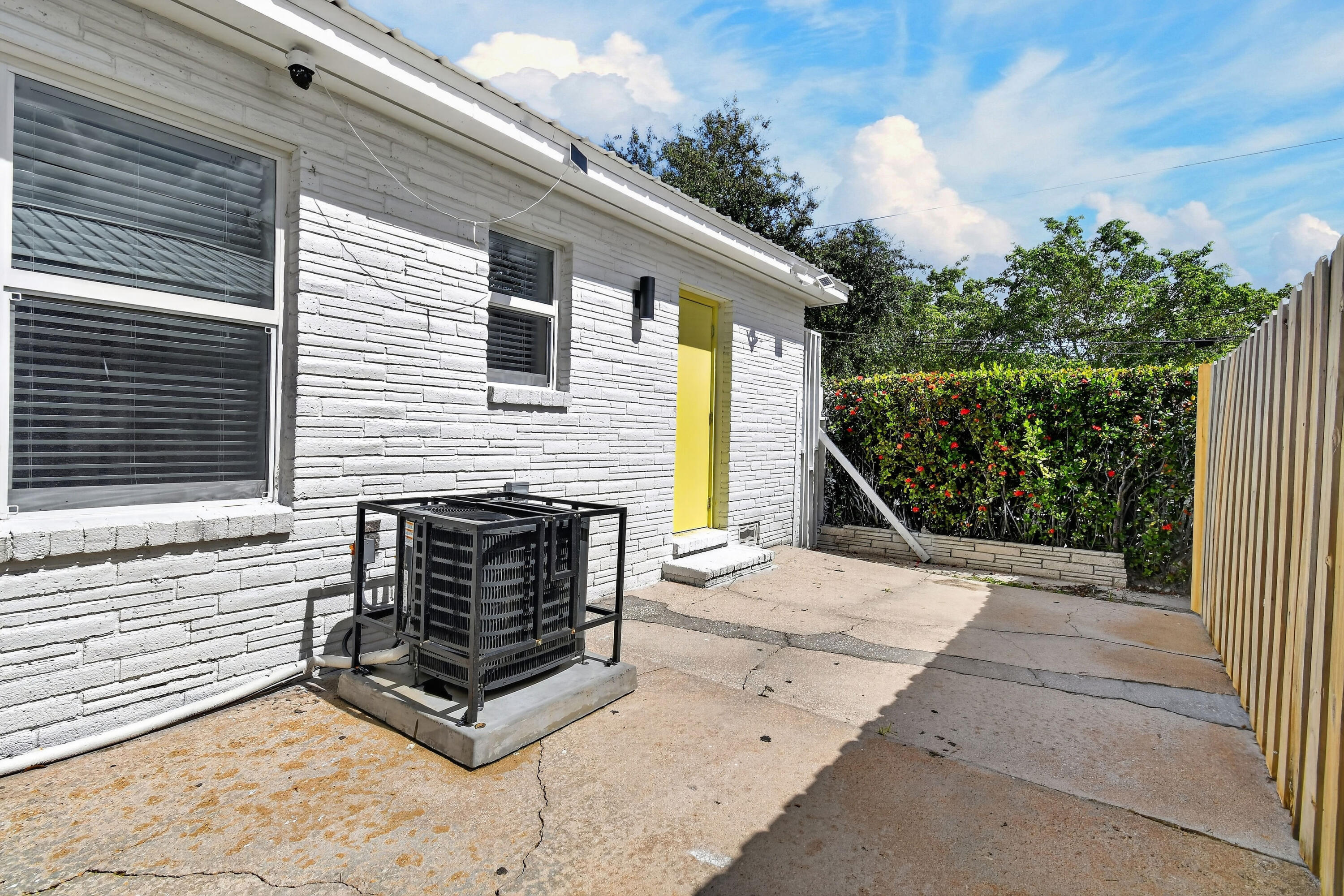 5419SpruceAve(20)