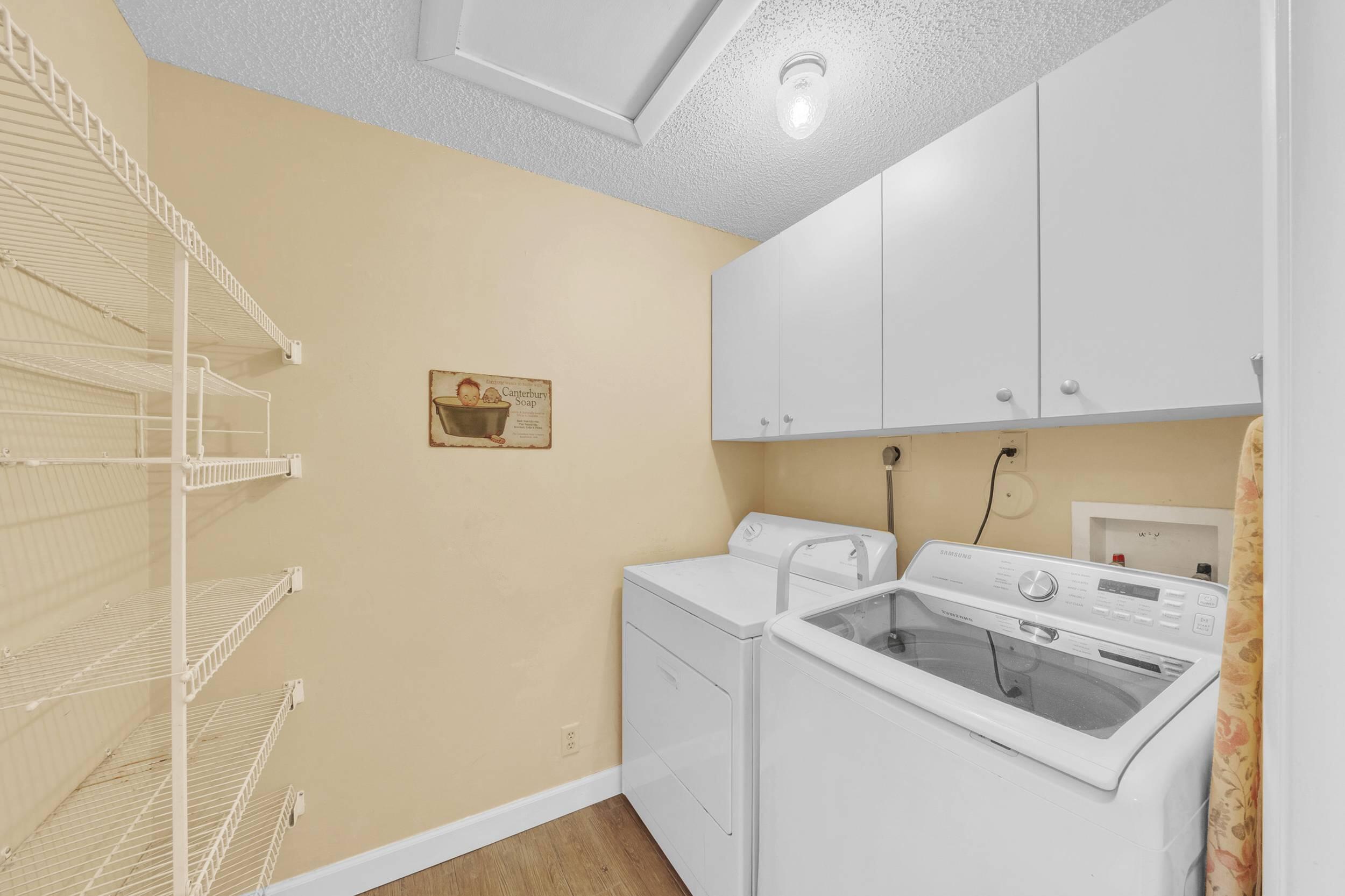 Laundry Room - Inside 2