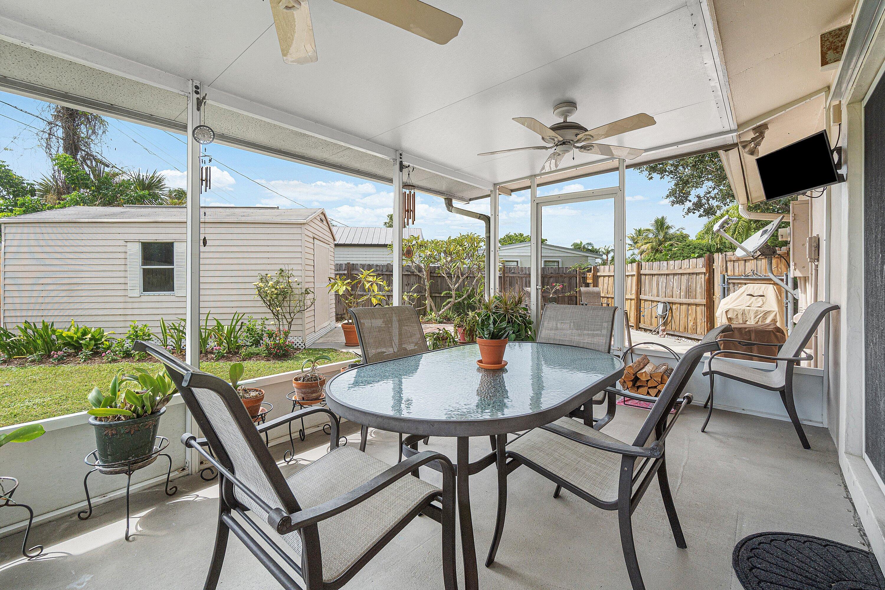 021-2766NewYorkStreet-WestPalmBeach-FL-3