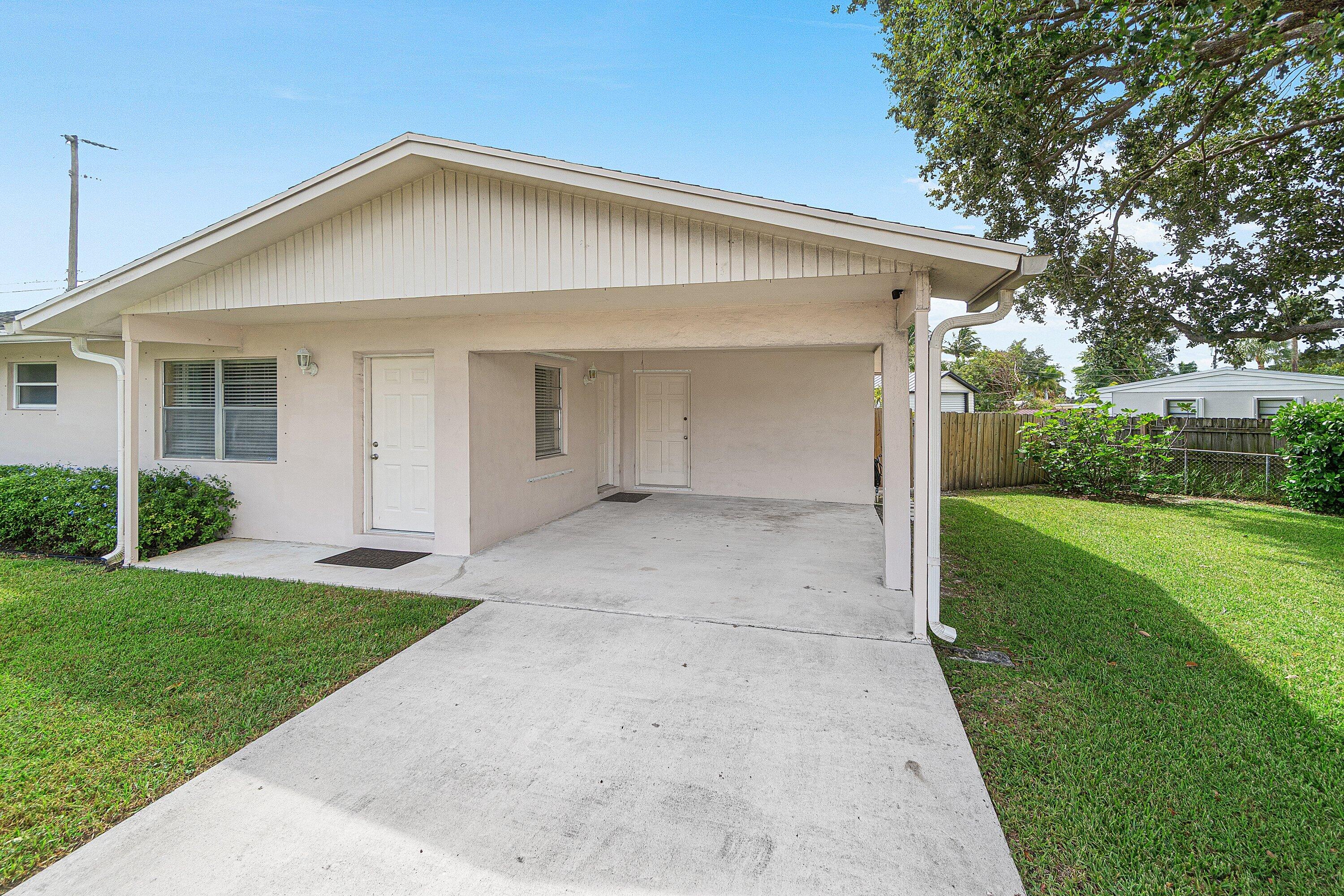 004-2766NewYorkStreet-WestPalmBeach-FL-3