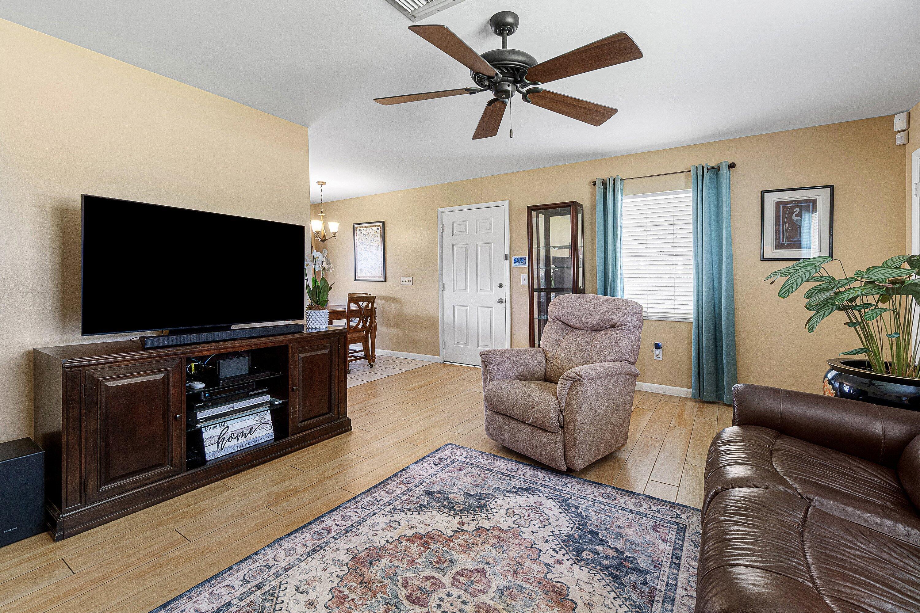 012-2766NewYorkStreet-WestPalmBeach-FL-3