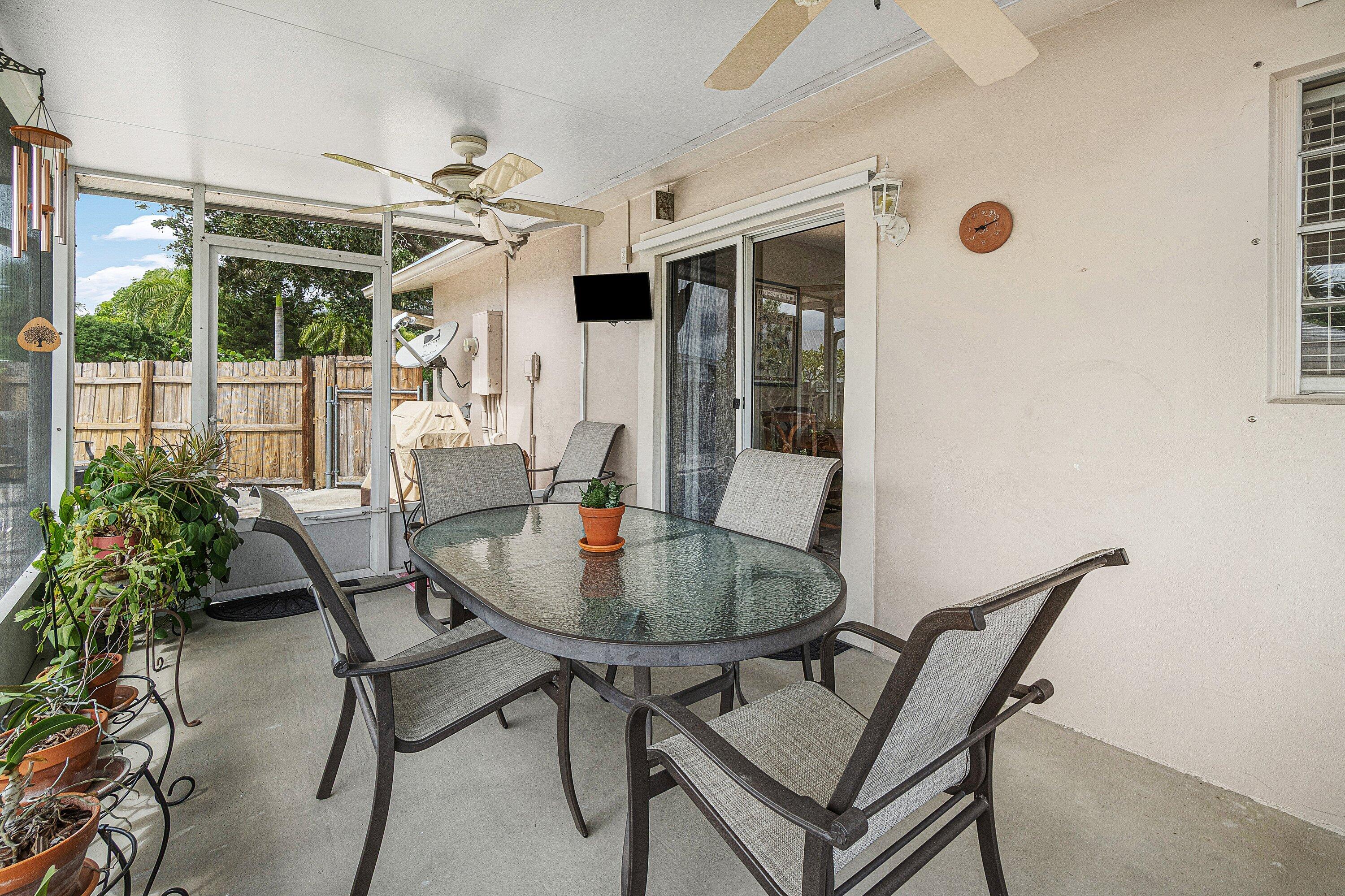 022-2766NewYorkStreet-WestPalmBeach-FL-3