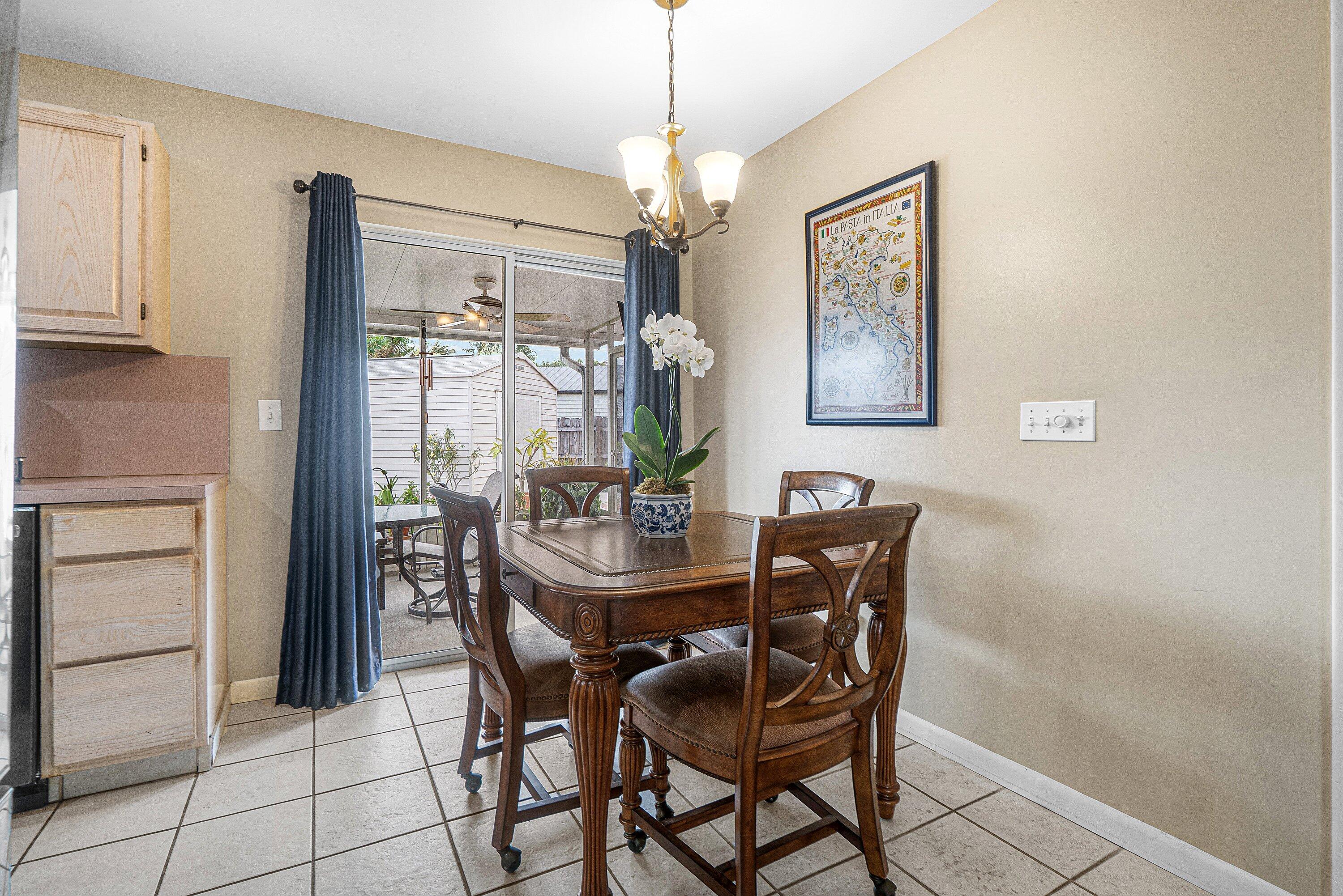 007-2766NewYorkStreet-WestPalmBeach-FL-3
