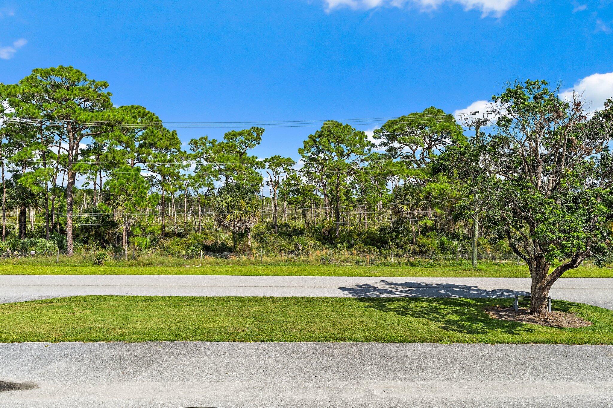 014-18081SECountryClubDr-Jupiter-SMALL