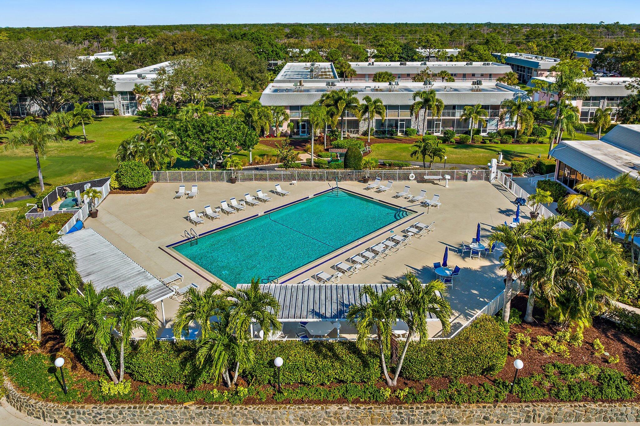 004-18081SECountryClubDr-Jupiter-SMALL