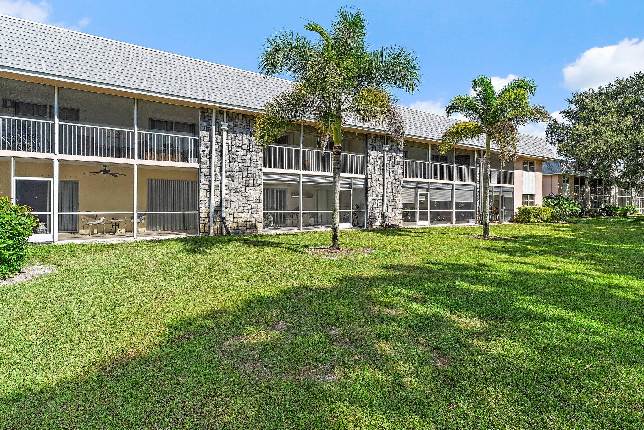 035-18081SECountryClubDr-Jupiter-SMALL