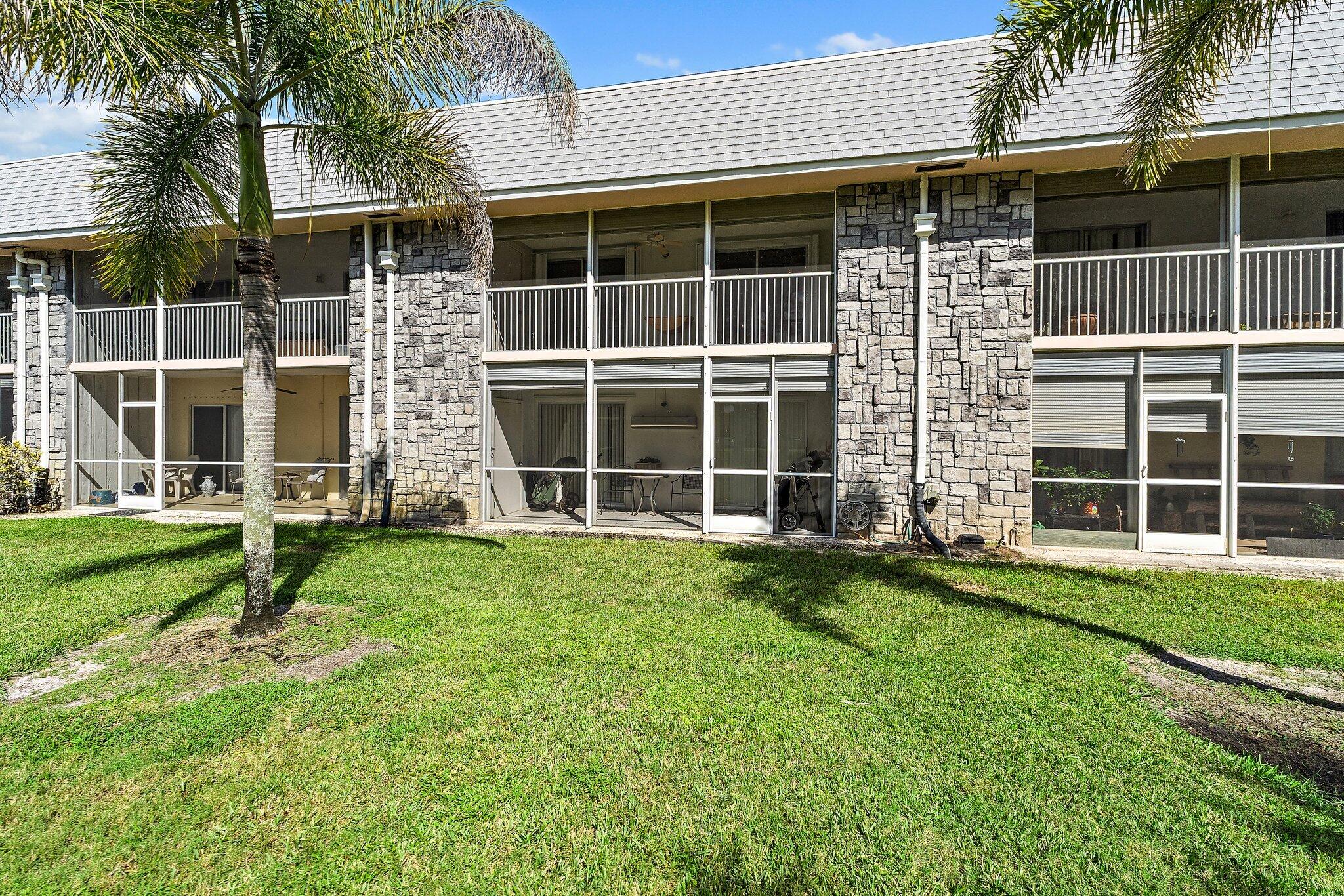036-18081SECountryClubDr-Jupiter-SMALL