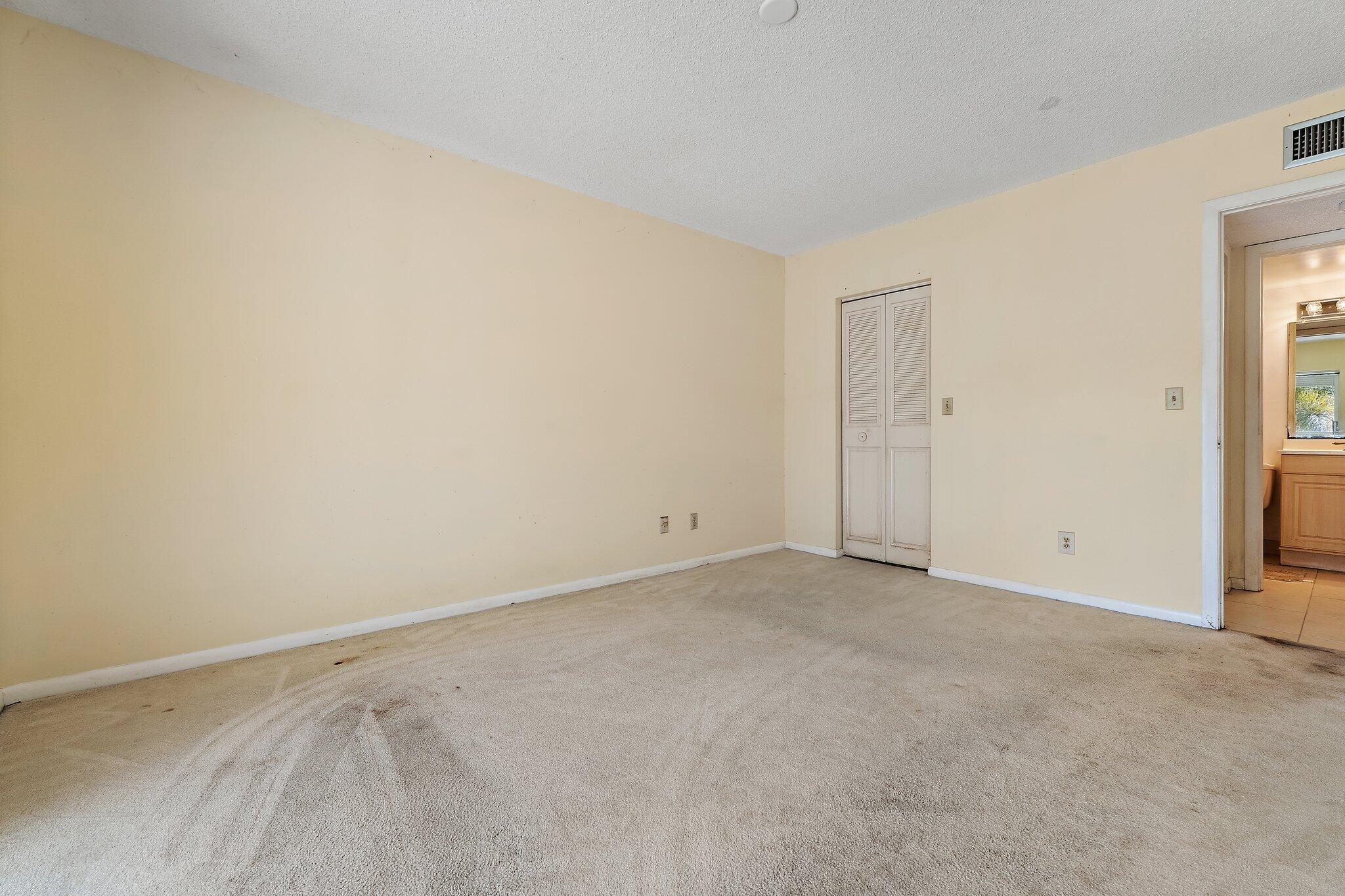 030-18081SECountryClubDr-Jupiter-SMALL