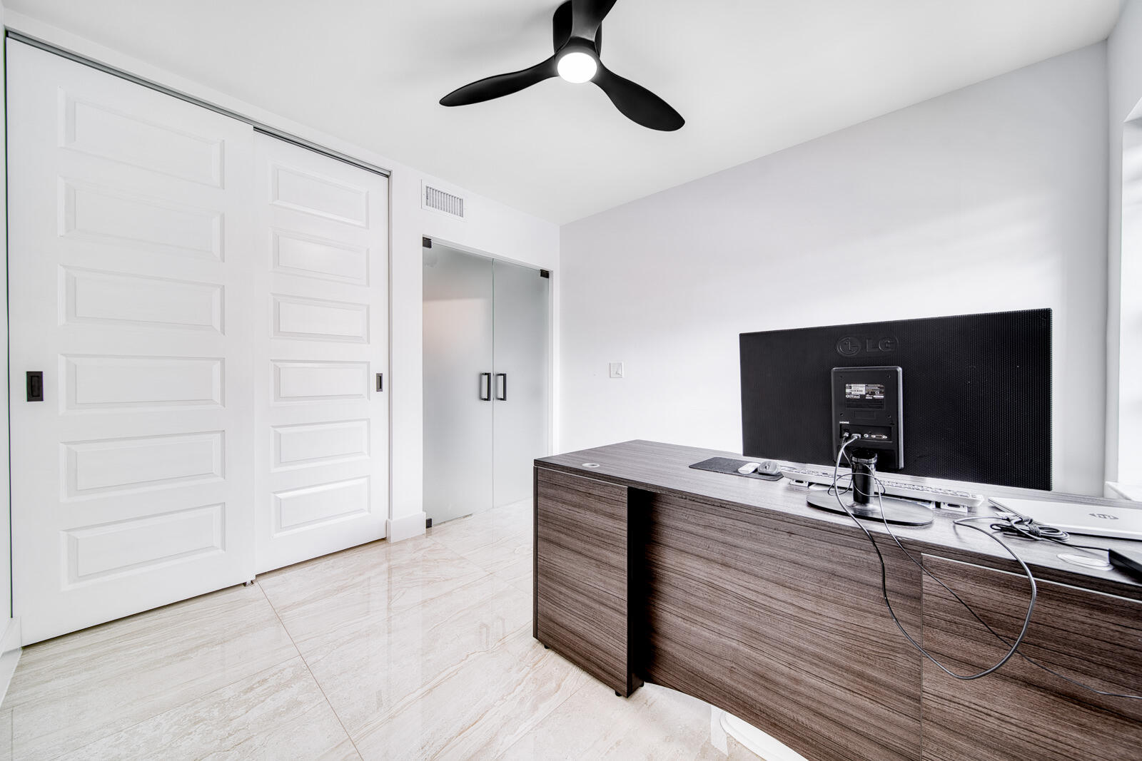 Flexible space for a bedroom, guest room, or home office.
