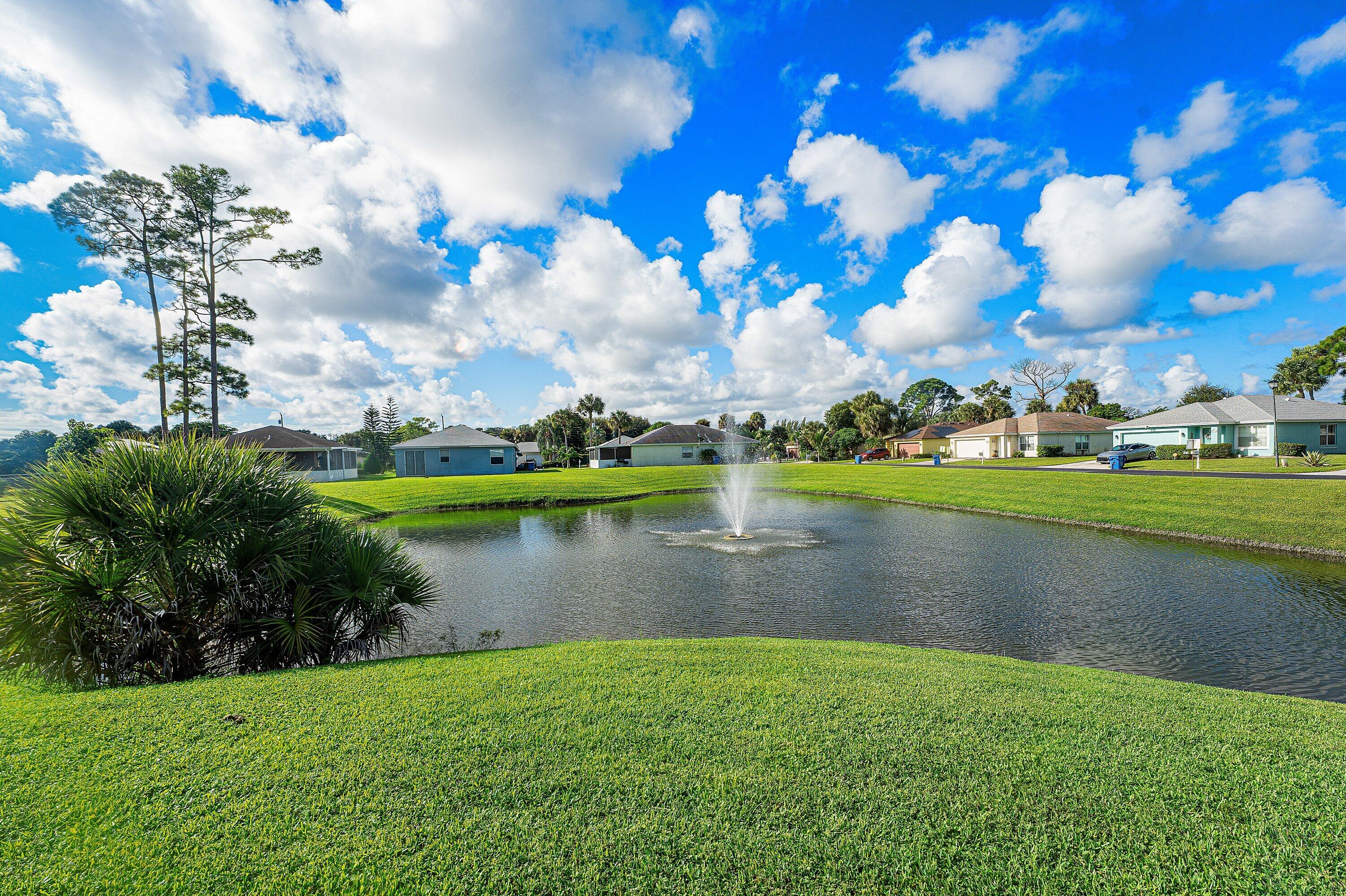 028-5427ClubCircle-Haverhill-FL-33415-SM