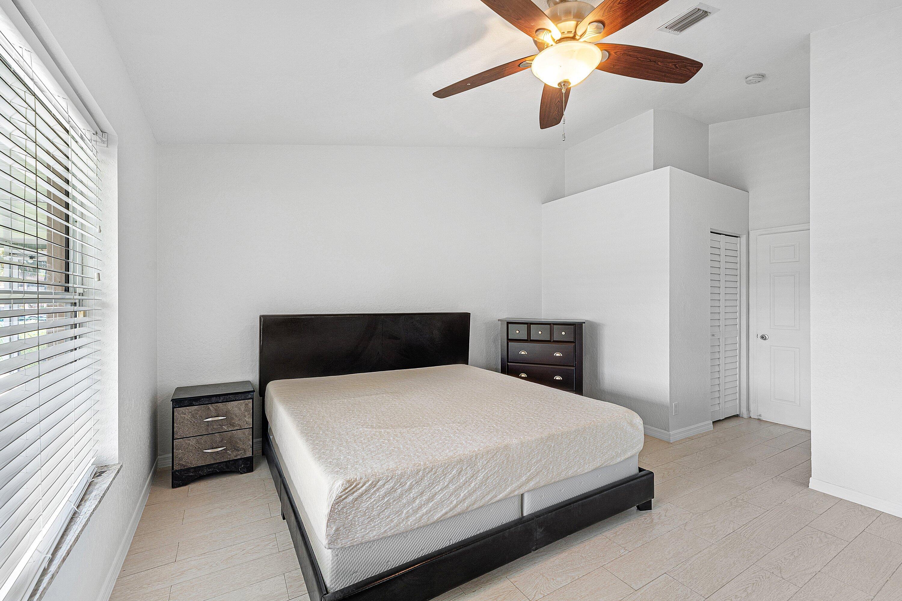 019-5427ClubCircle-Haverhill-FL-33415-SM 019-5427ClubCircle-Haverhill-FL-33415-SM