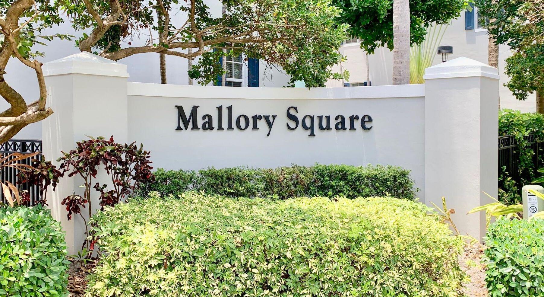 Mallory Square Entrance