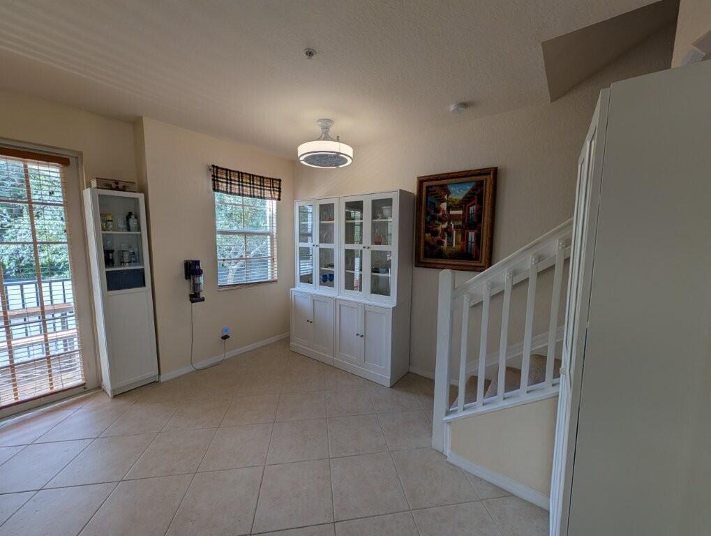 Breakfast Nook